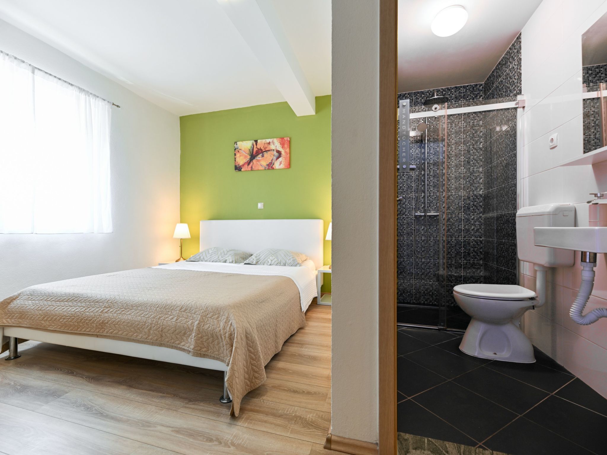 Charmantes Ferienhaus in Donje Rastane-Drinnen