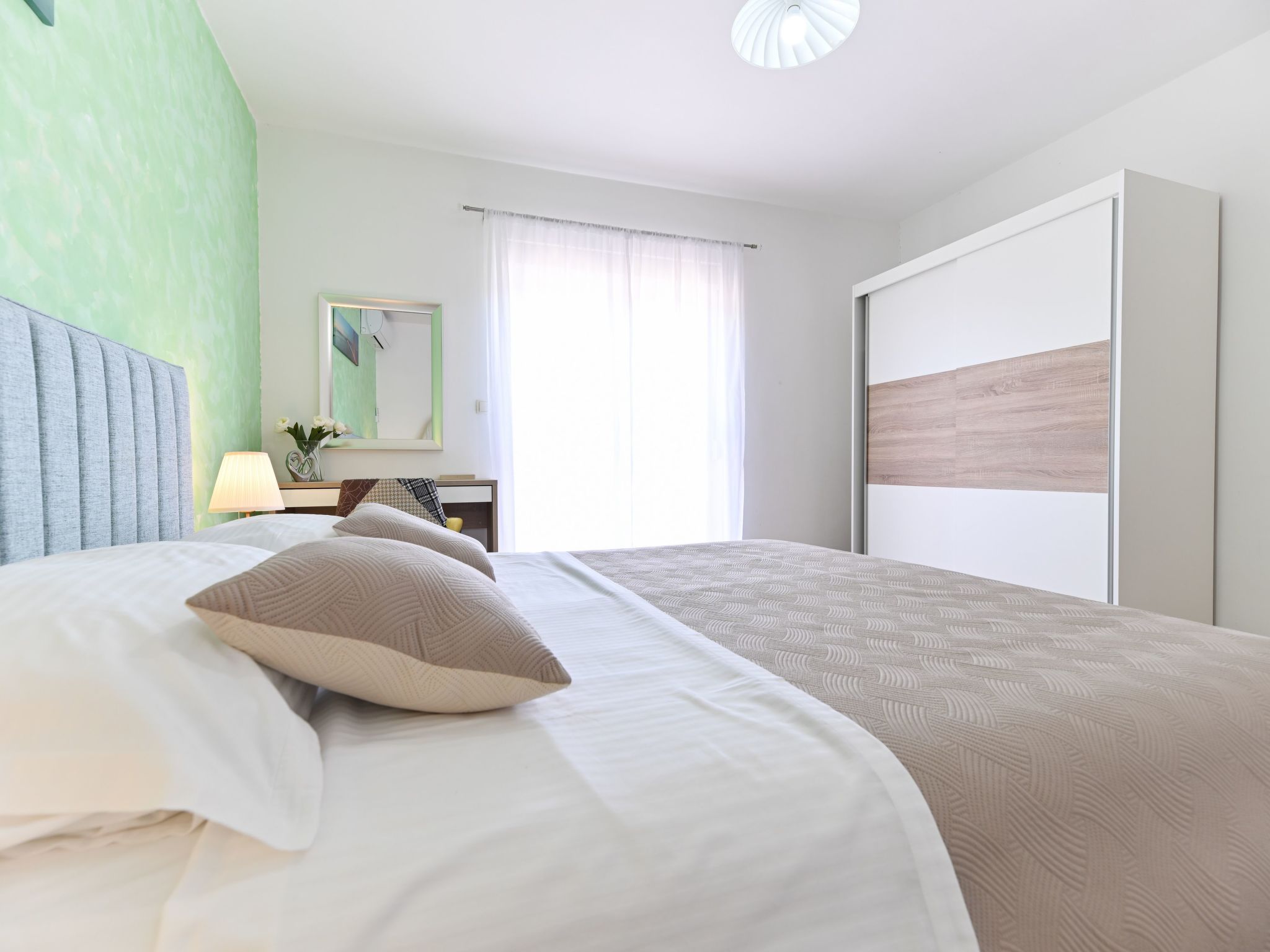 Charmantes Ferienhaus in Donje Rastane-Drinnen