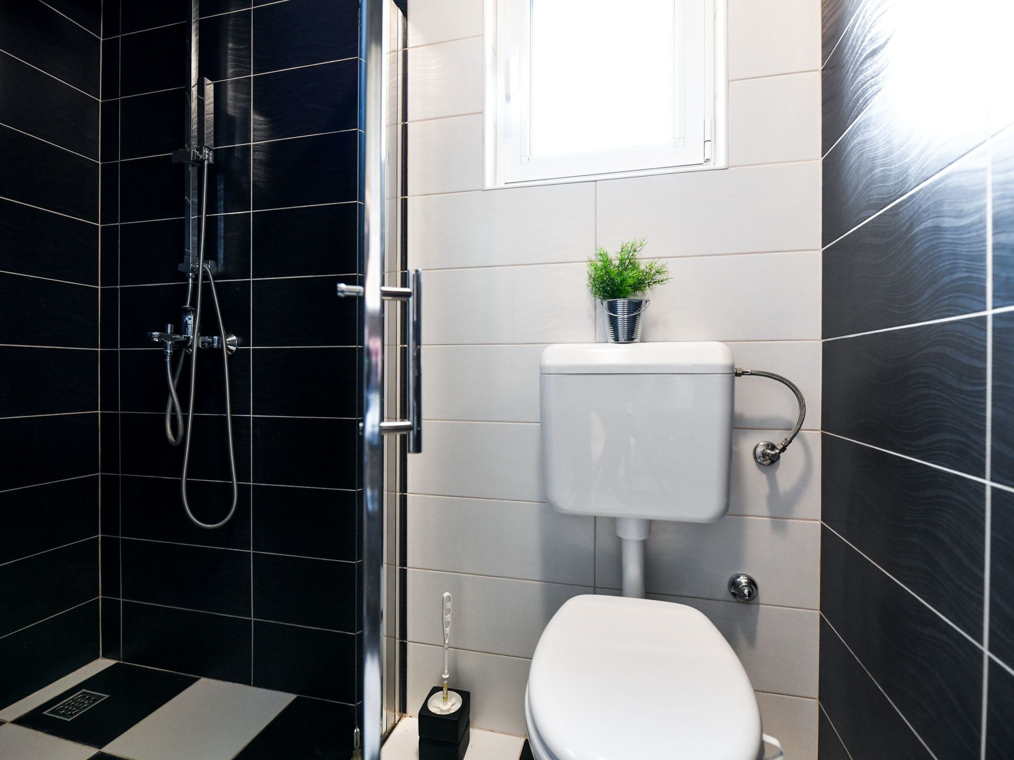 Charmantes Ferienhaus in Donje Rastane-Drinnen