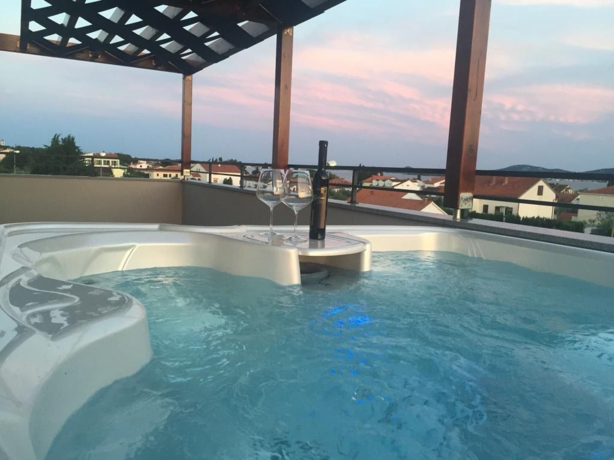 Vakantiehuis met 2 slaapkamer(s) in Donje Rastane (Kroatië) voor 4 personen