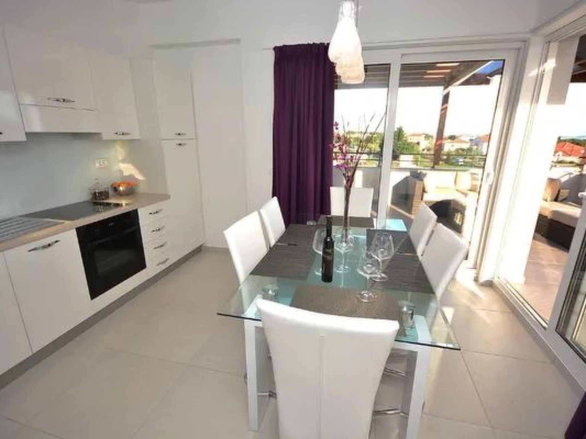 Komfortable Wohnung mit privatem Jacuzzi-Inside