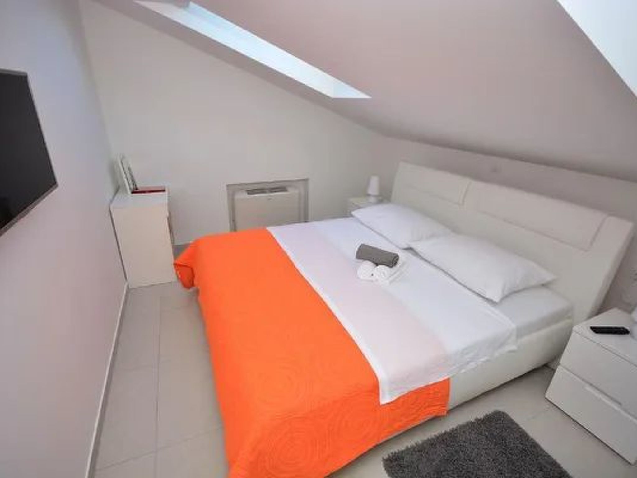 Komfortable Wohnung mit privatem Jacuzzi-Inside