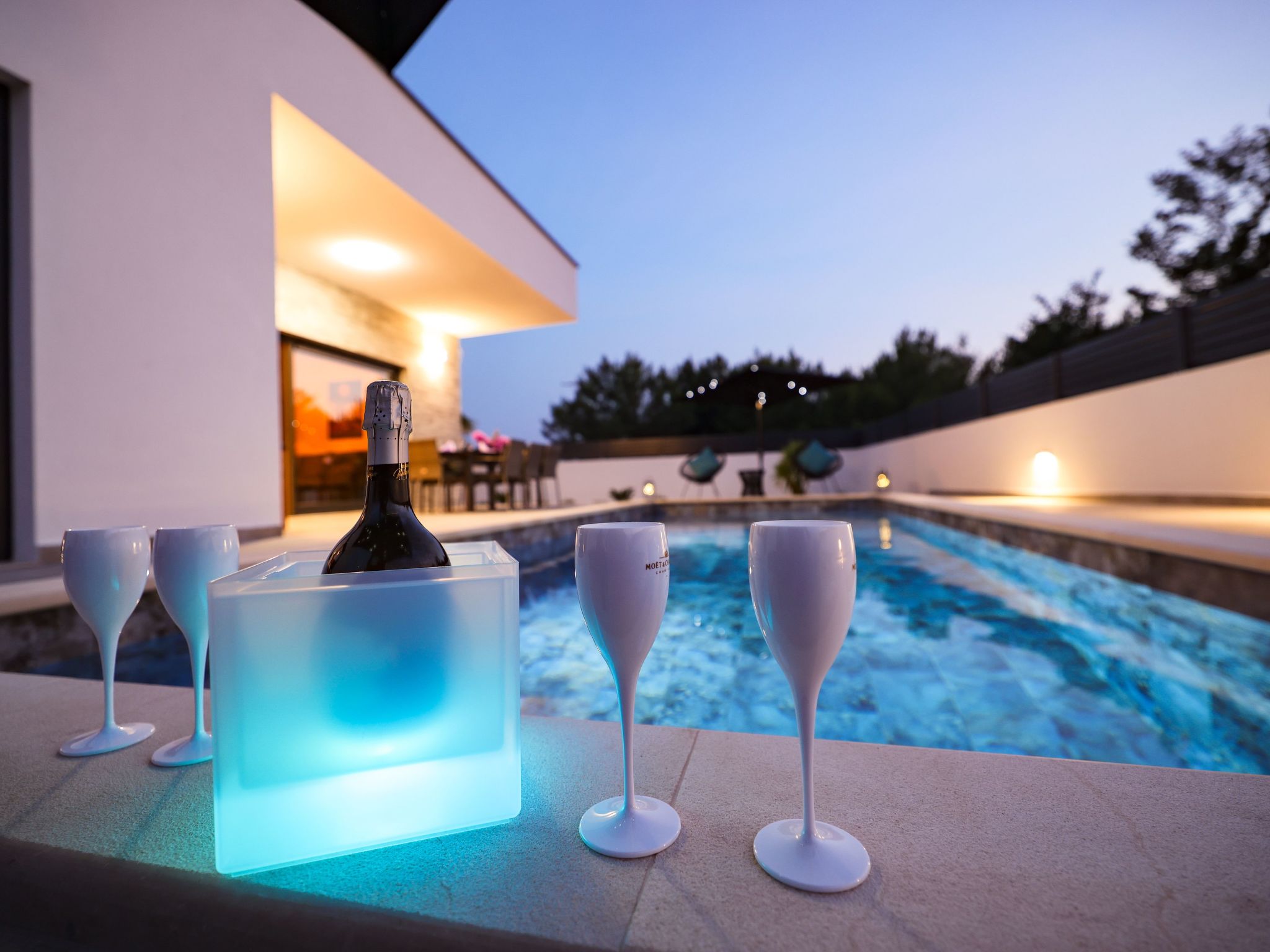 Villain Turanj-Image-tags.info