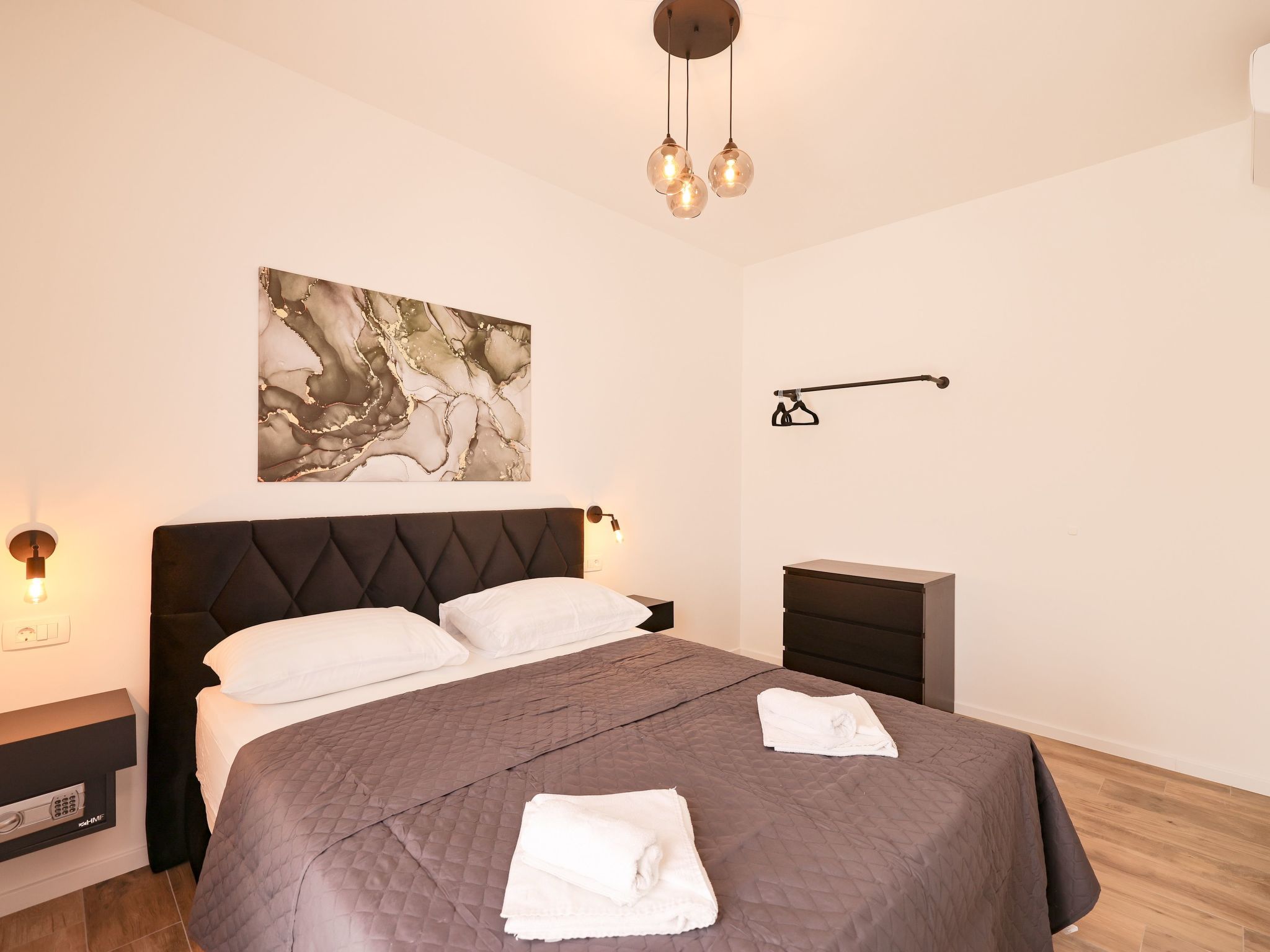 Villain Turanj-Image-tags.info