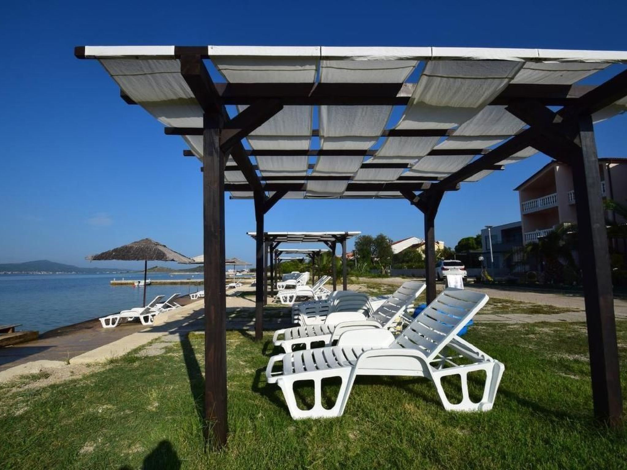 Wohnung in Turanj mit Grill-Image-tags.info