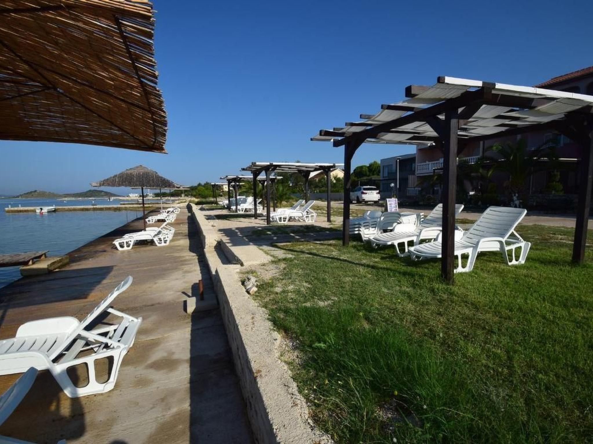 Wohnung in Turanj mit Grill-Image-tags.info