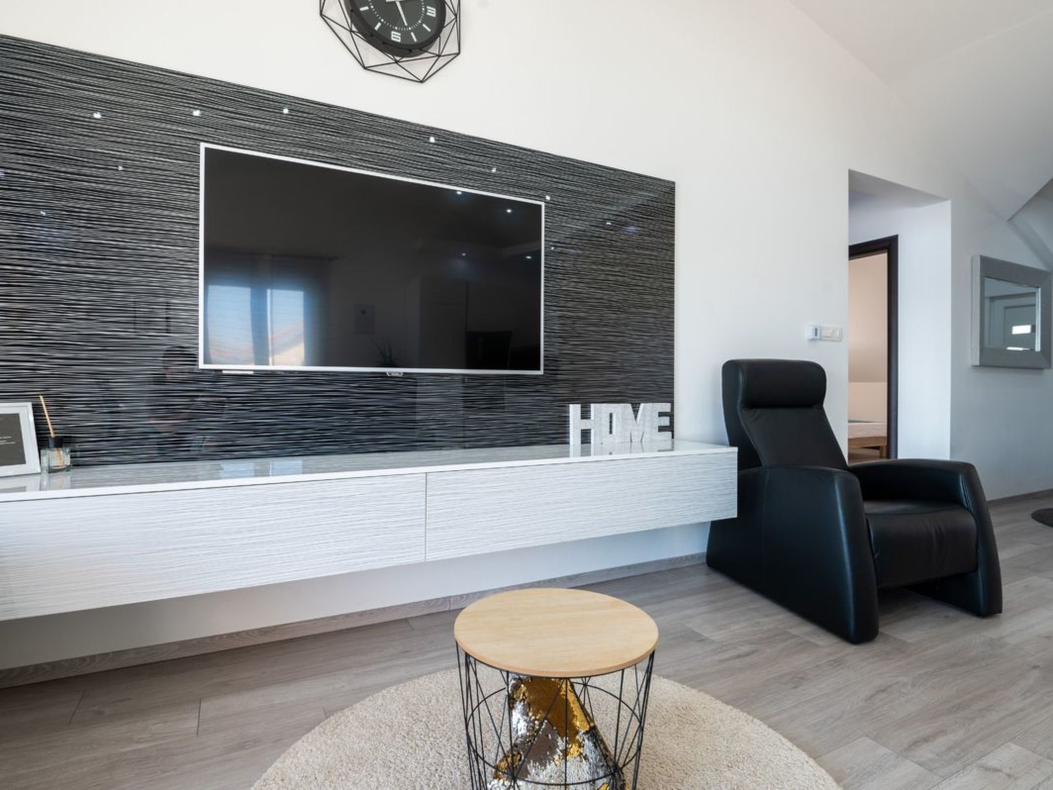 Wohnung in Turanj mit sicherem Parkplatz-Drinnen