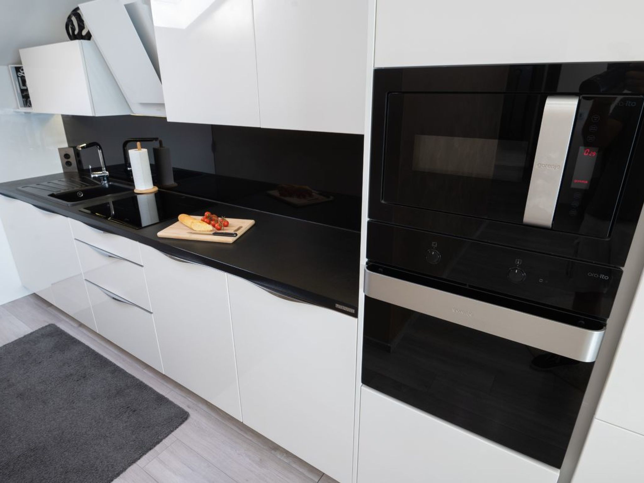 Wohnung in Turanj mit sicherem Parkplatz-Drinnen