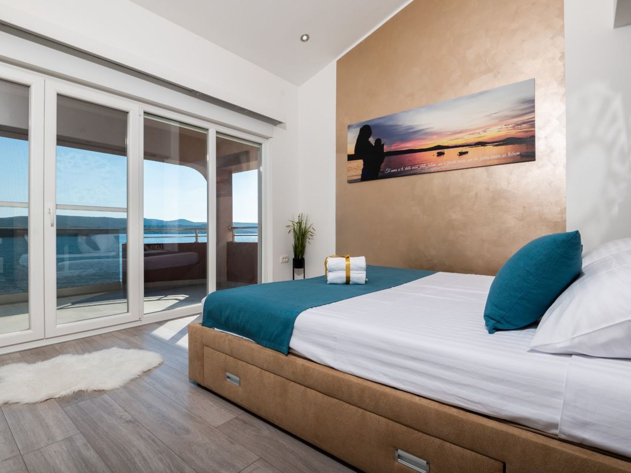 Wohnung in Turanj mit sicherem Parkplatz-Drinnen