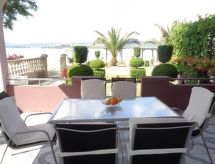 in Turanj mit Grill und Terrasse