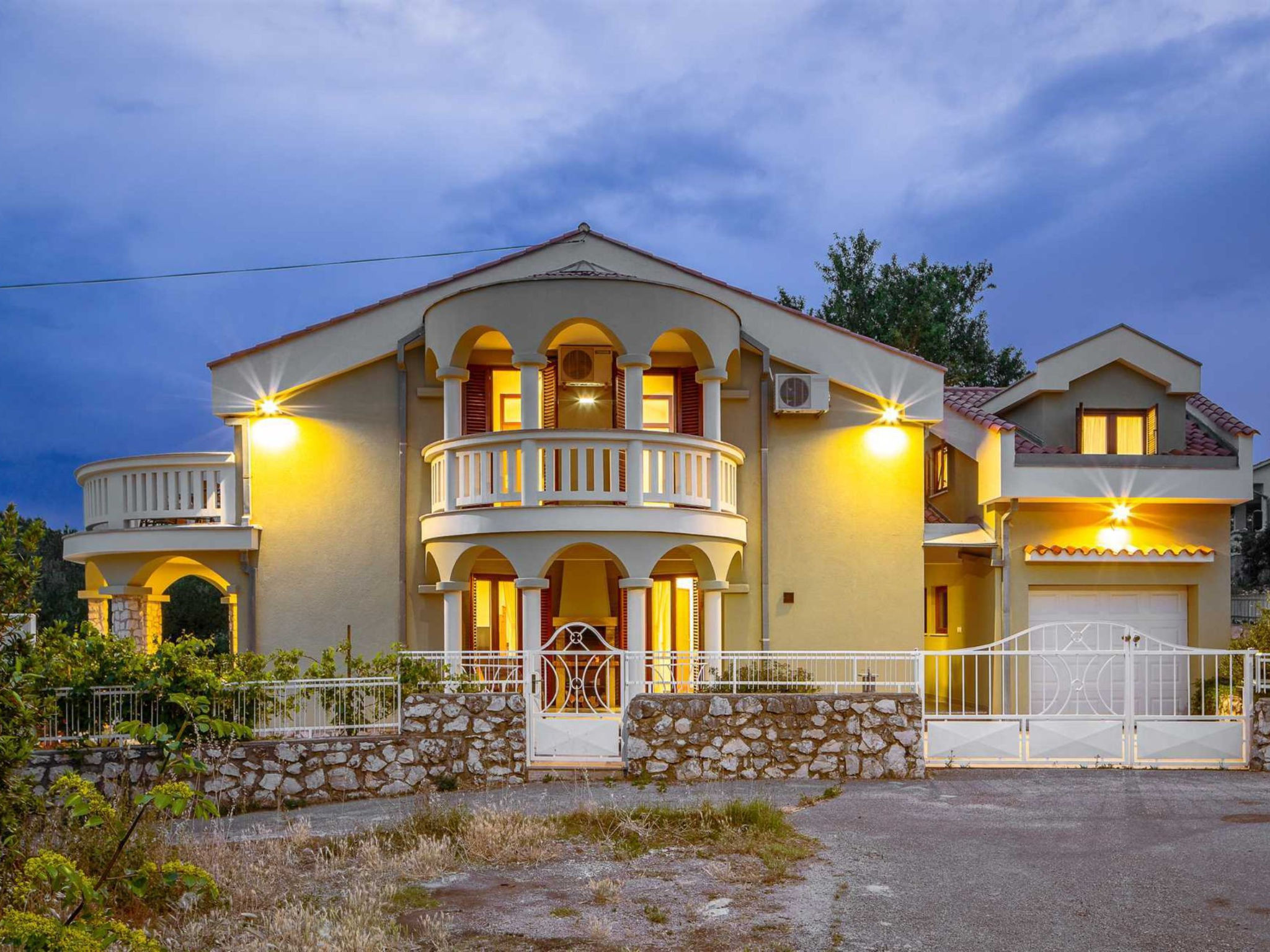 — House (3 of 66)