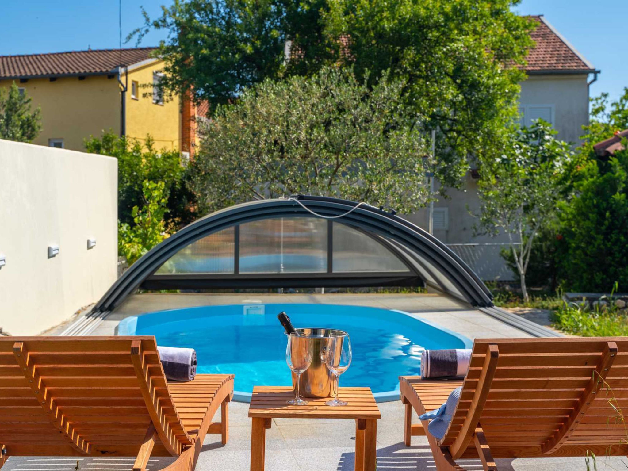 Charming Villa Rea, 8+2 with heated pool