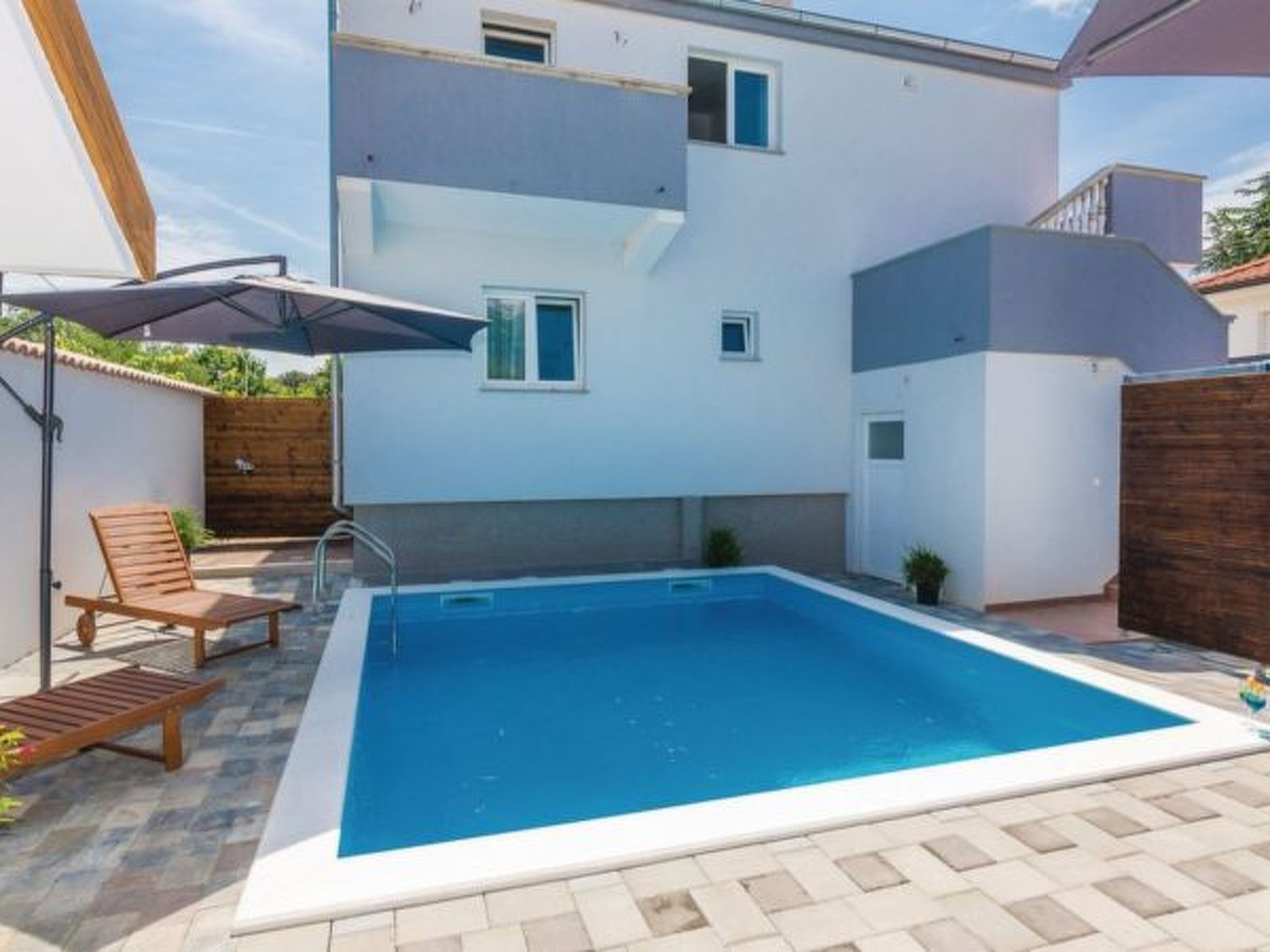 Holiday house Bianca with pool - Image-tags.info