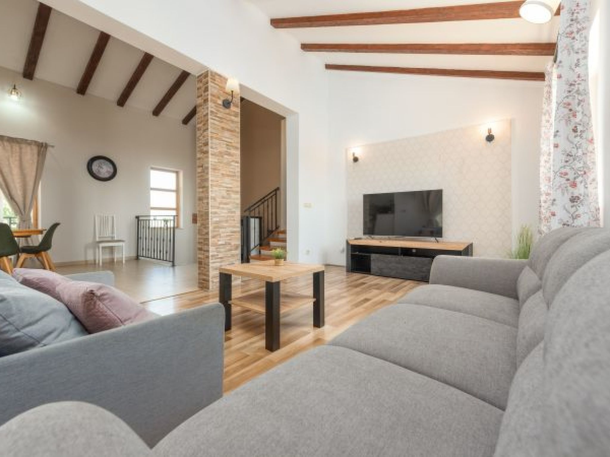 Holiday house Tina with jacuzzi and pool - Image-tags.info