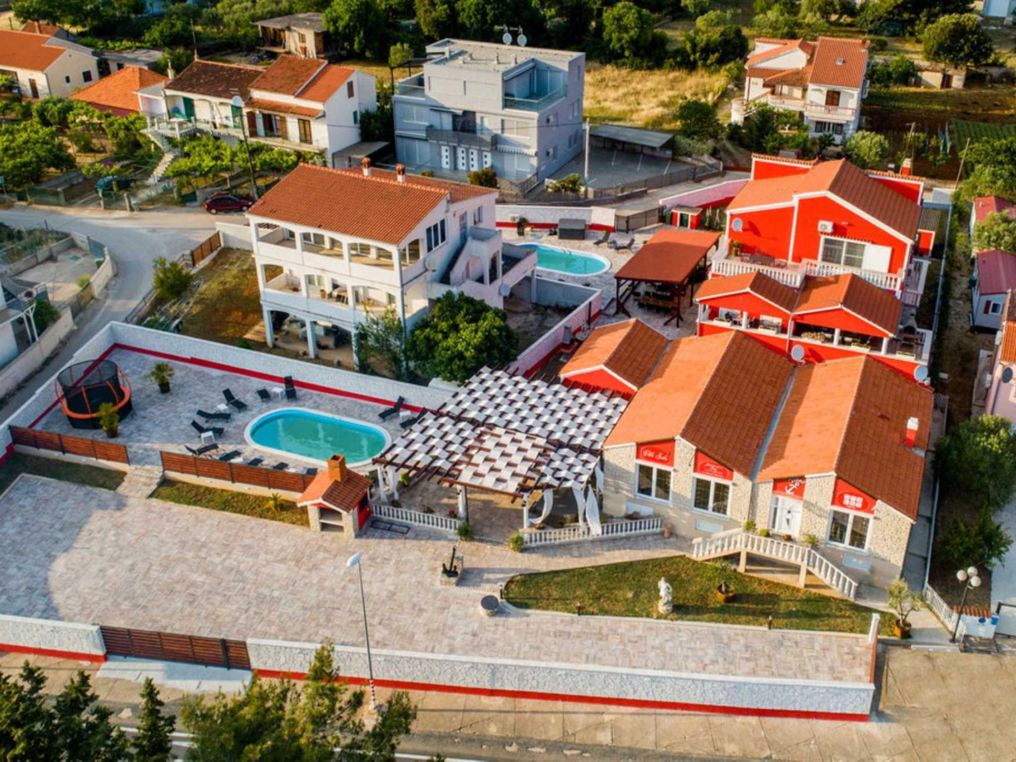 Xxxl Villa Ancora with heated pool