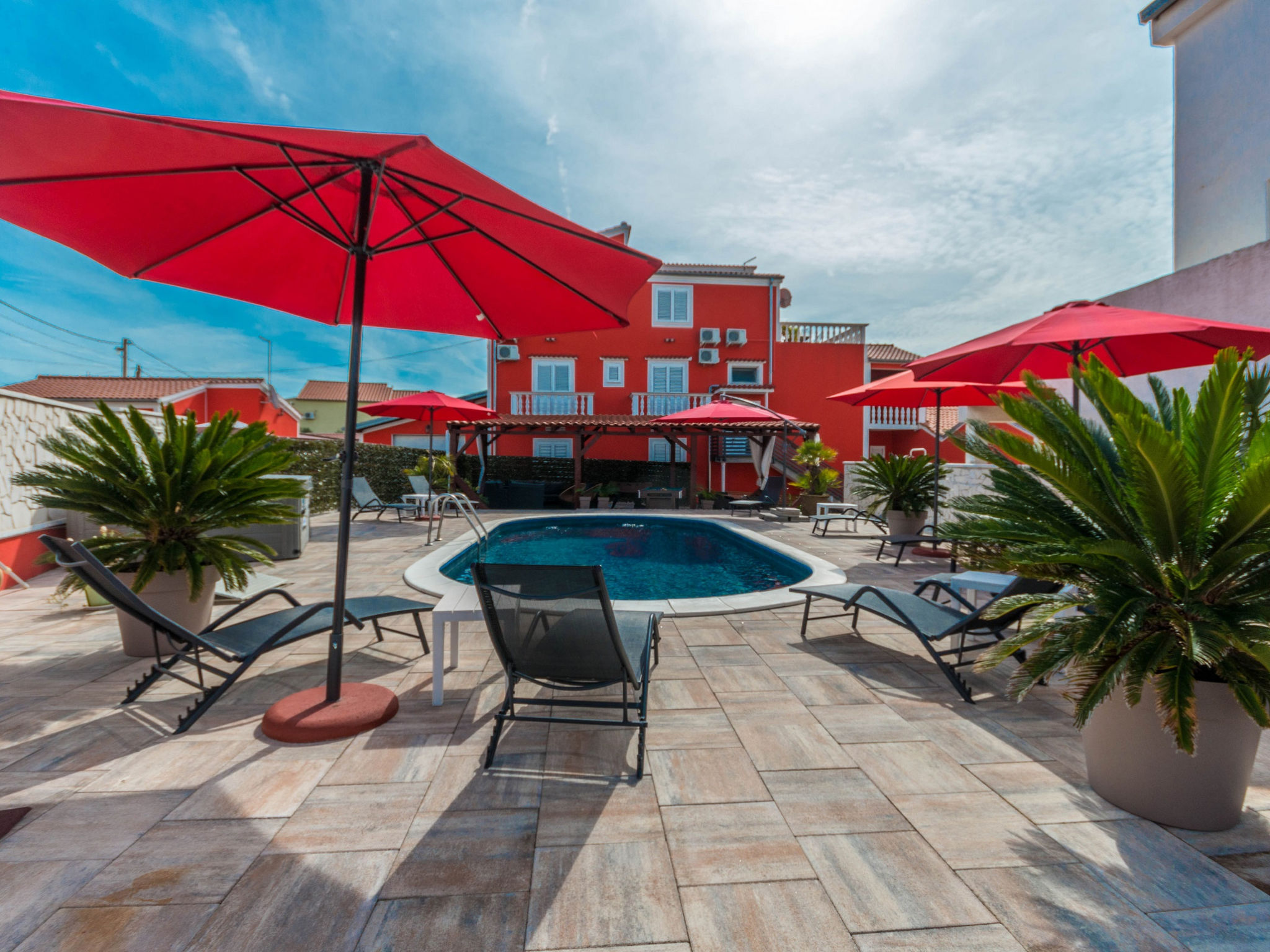 Xxxl Villa Ancora with heated pool