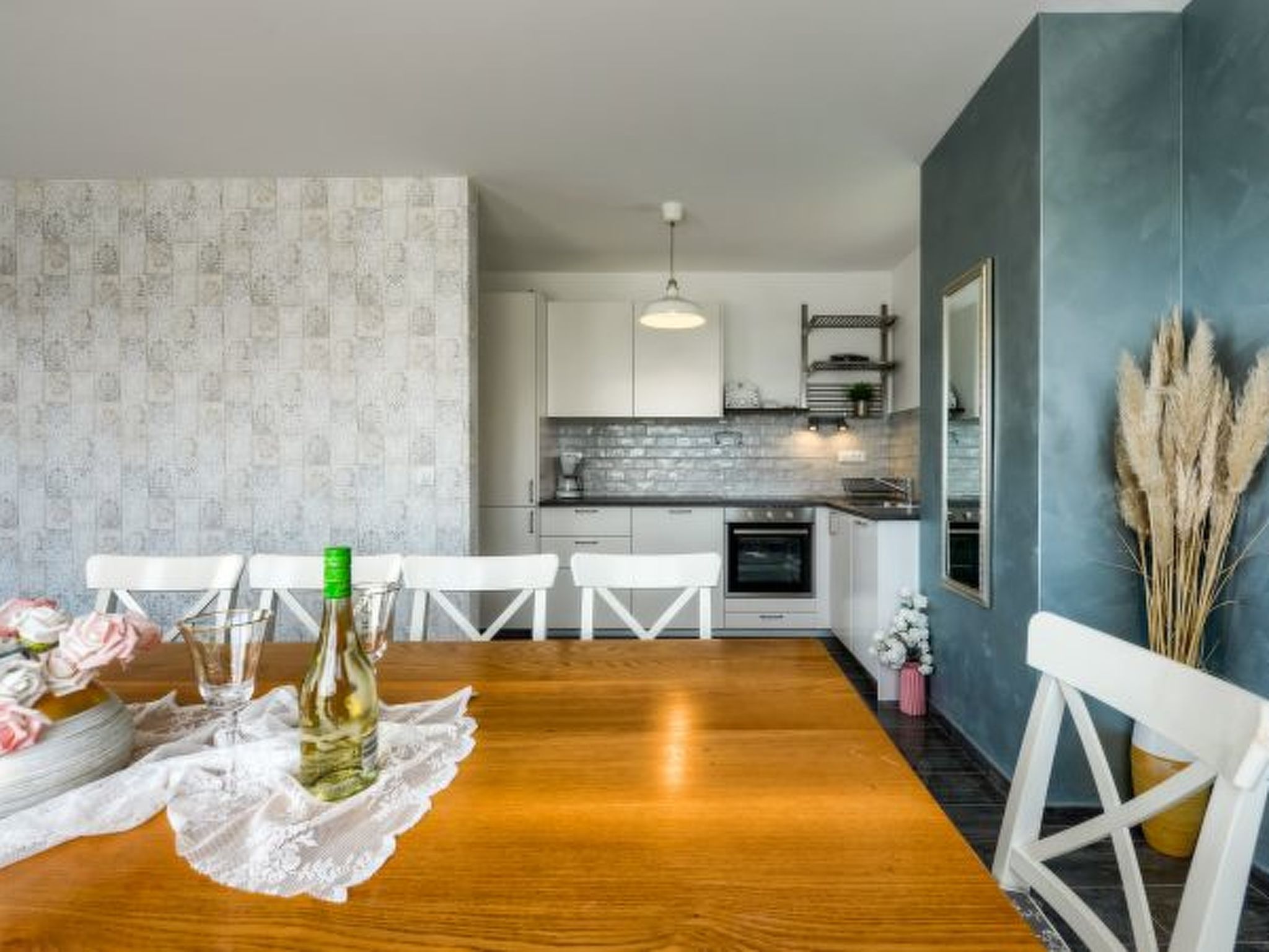 Villa Azzuro with jacuzzi and pool - Image-tags.info