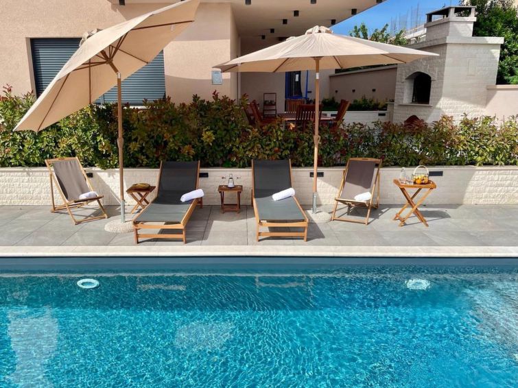 Search and Stay destination Sveti Filip i Jakov, Zadarska županija - Croatia from AU$ 284. Garden Villa
