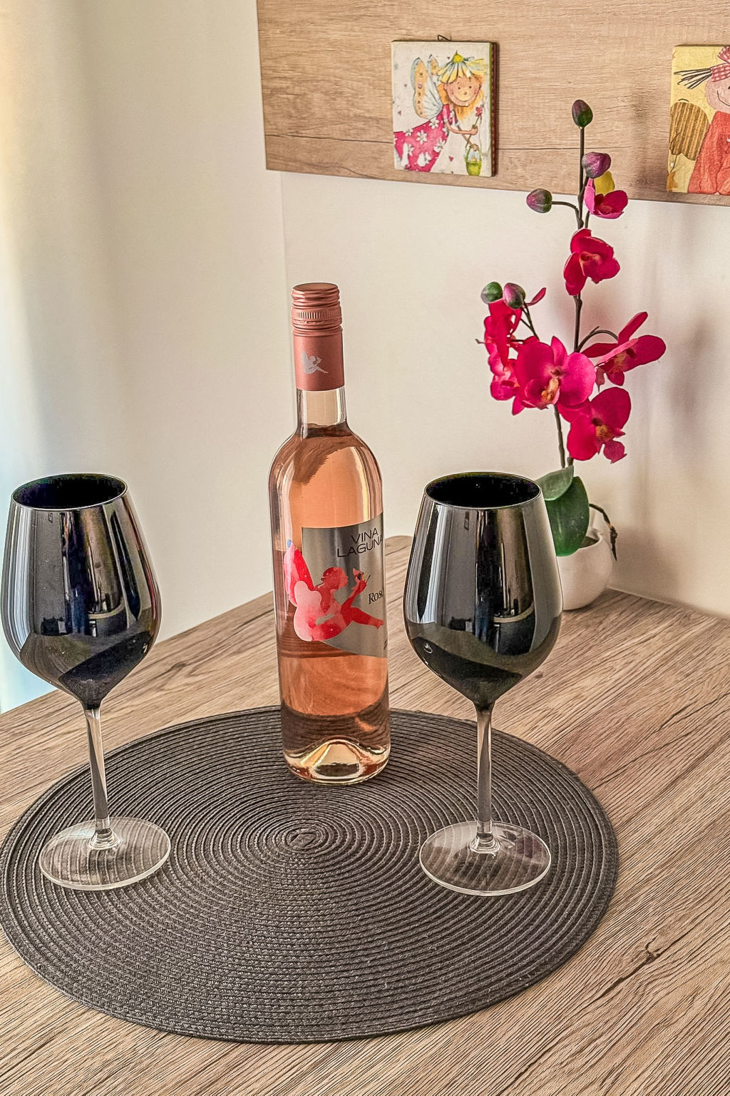 Hosekra Hišica-Binnen