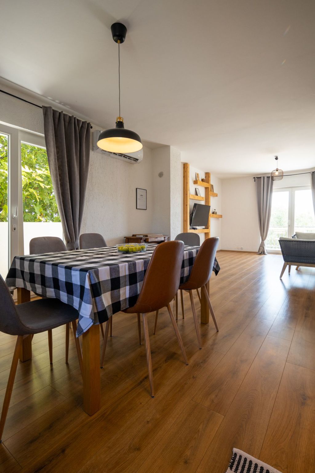 Wohnung Srića-Binnen