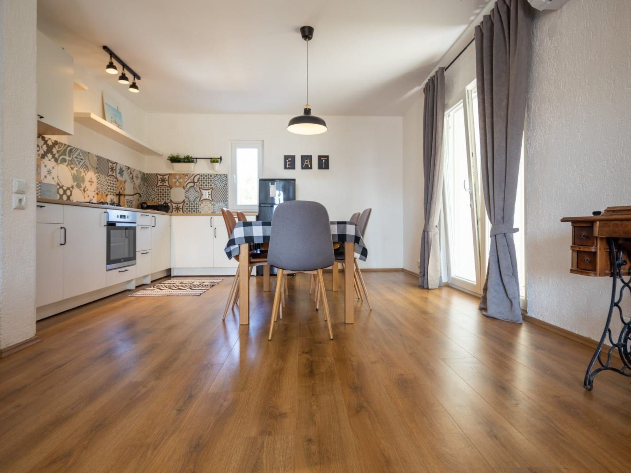 Wohnung Srića-Binnen