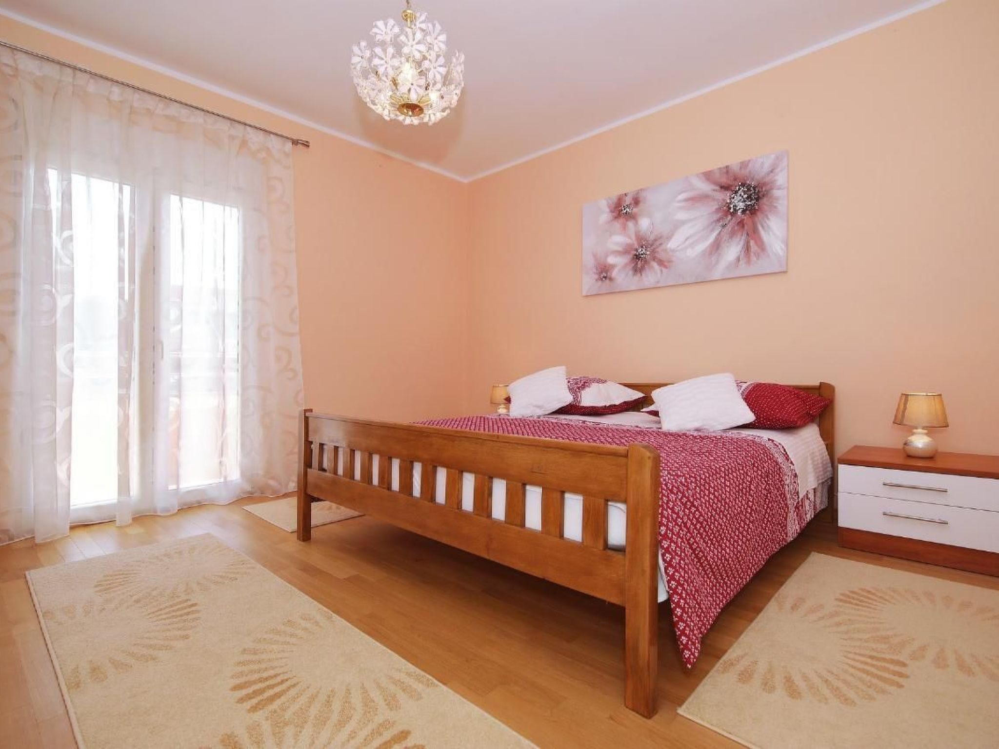 Gesamte Wohnung in Sveti Filip I Jakov mit Gemeinsamem Garten-Image-tags.info