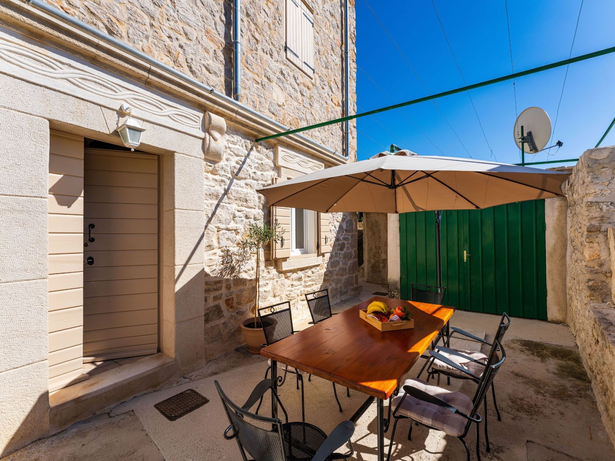 Villa Roko-Image-tags.info