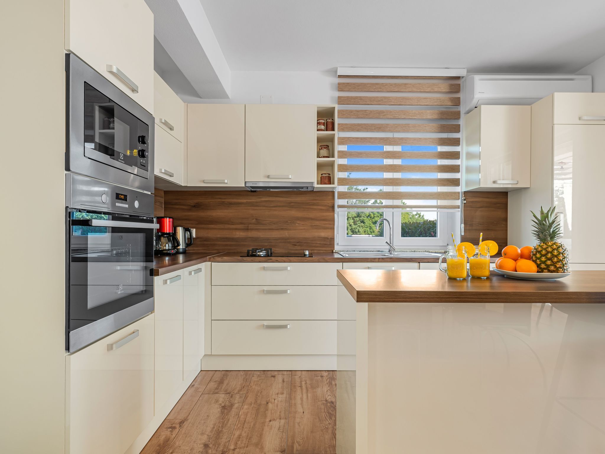 Unknown Accommodation-Binnen