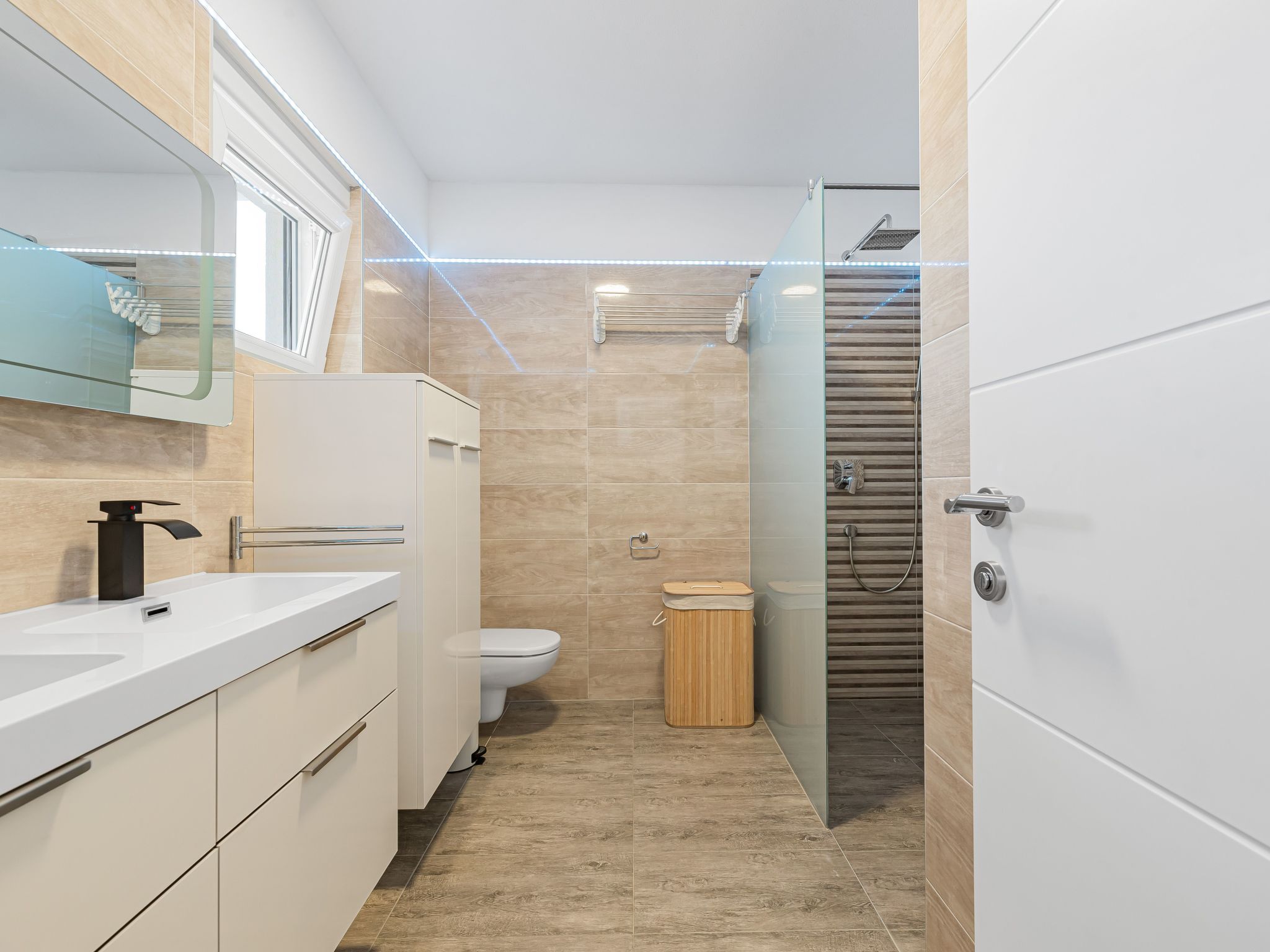 Unknown Accommodation-Binnen