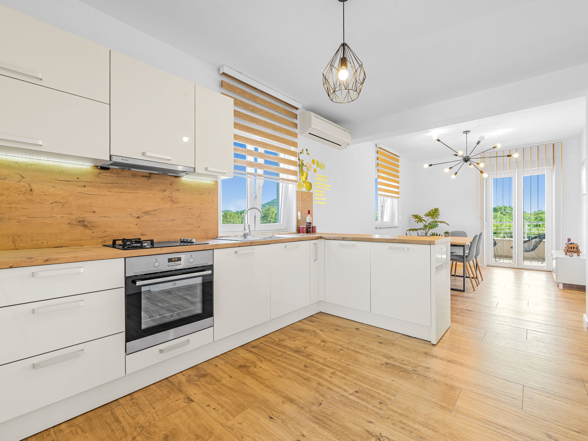 Unknown Accommodation-Binnen