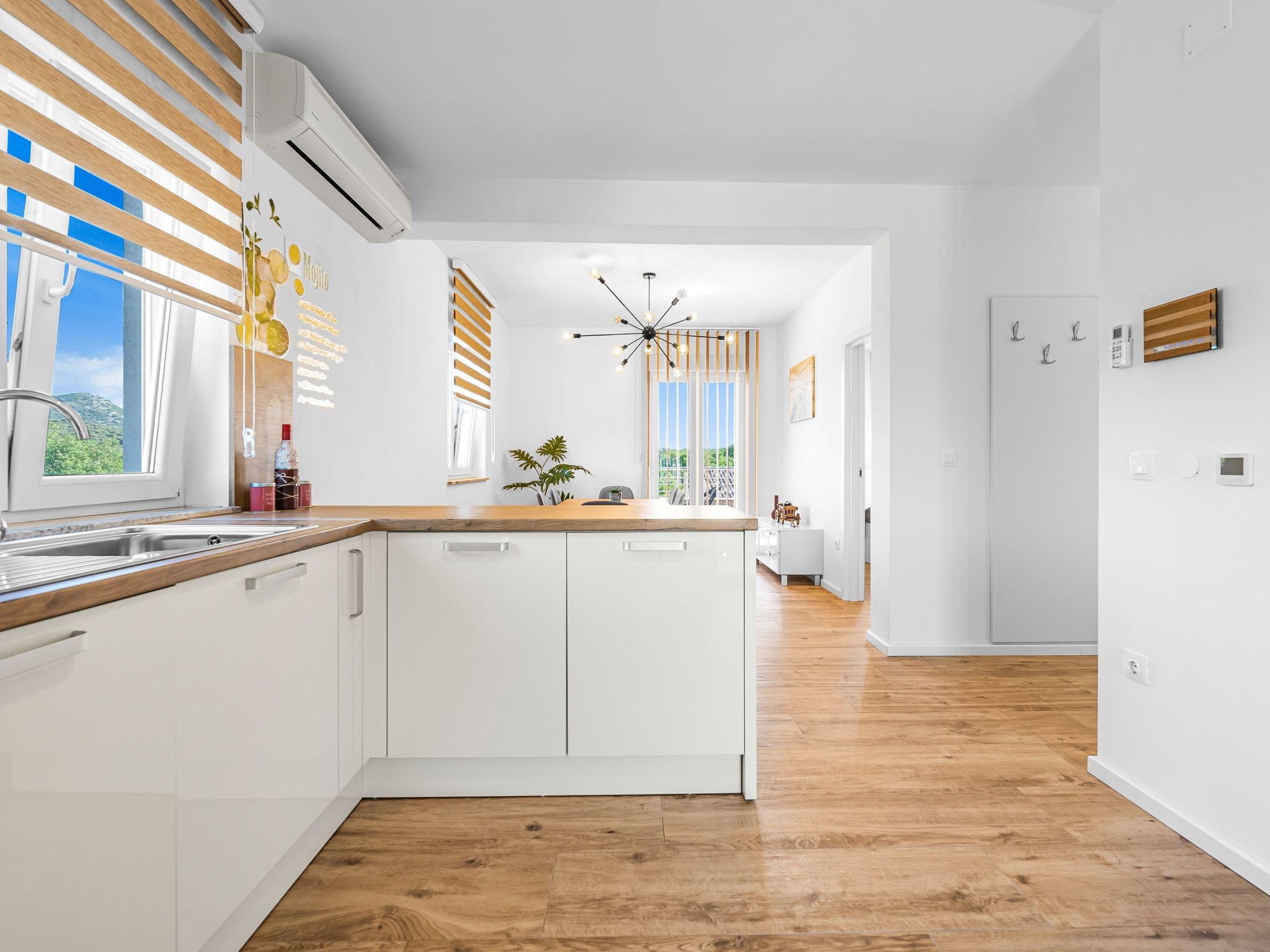 Unknown Accommodation-Binnen