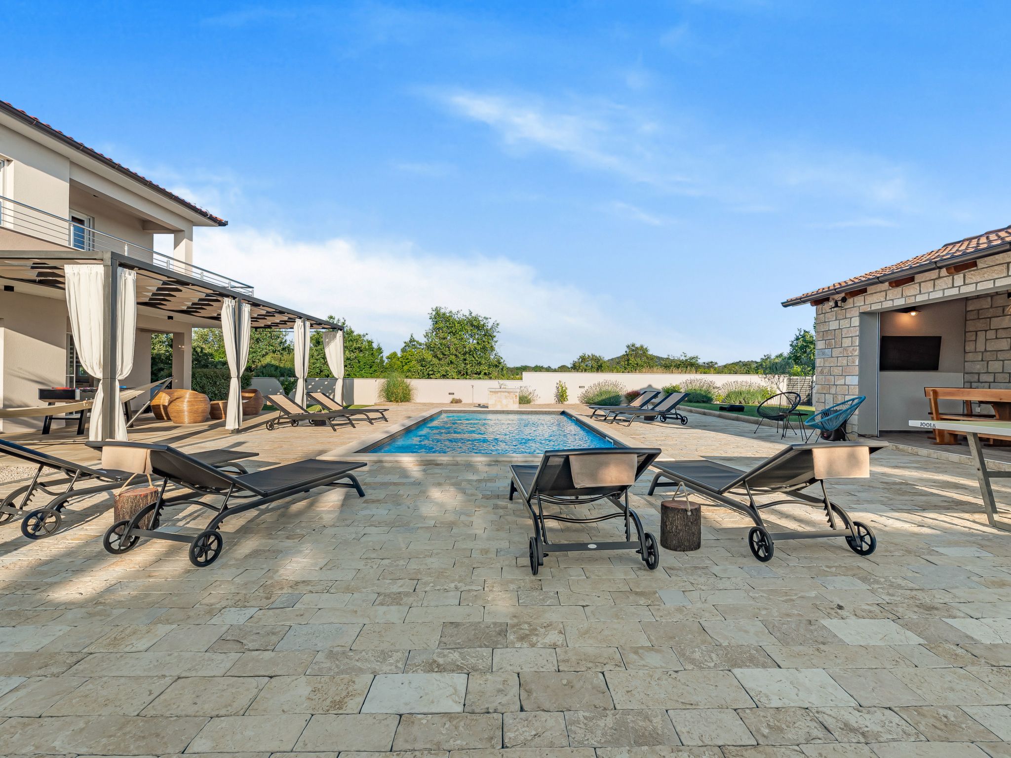 Unknown Accommodation-Binnen