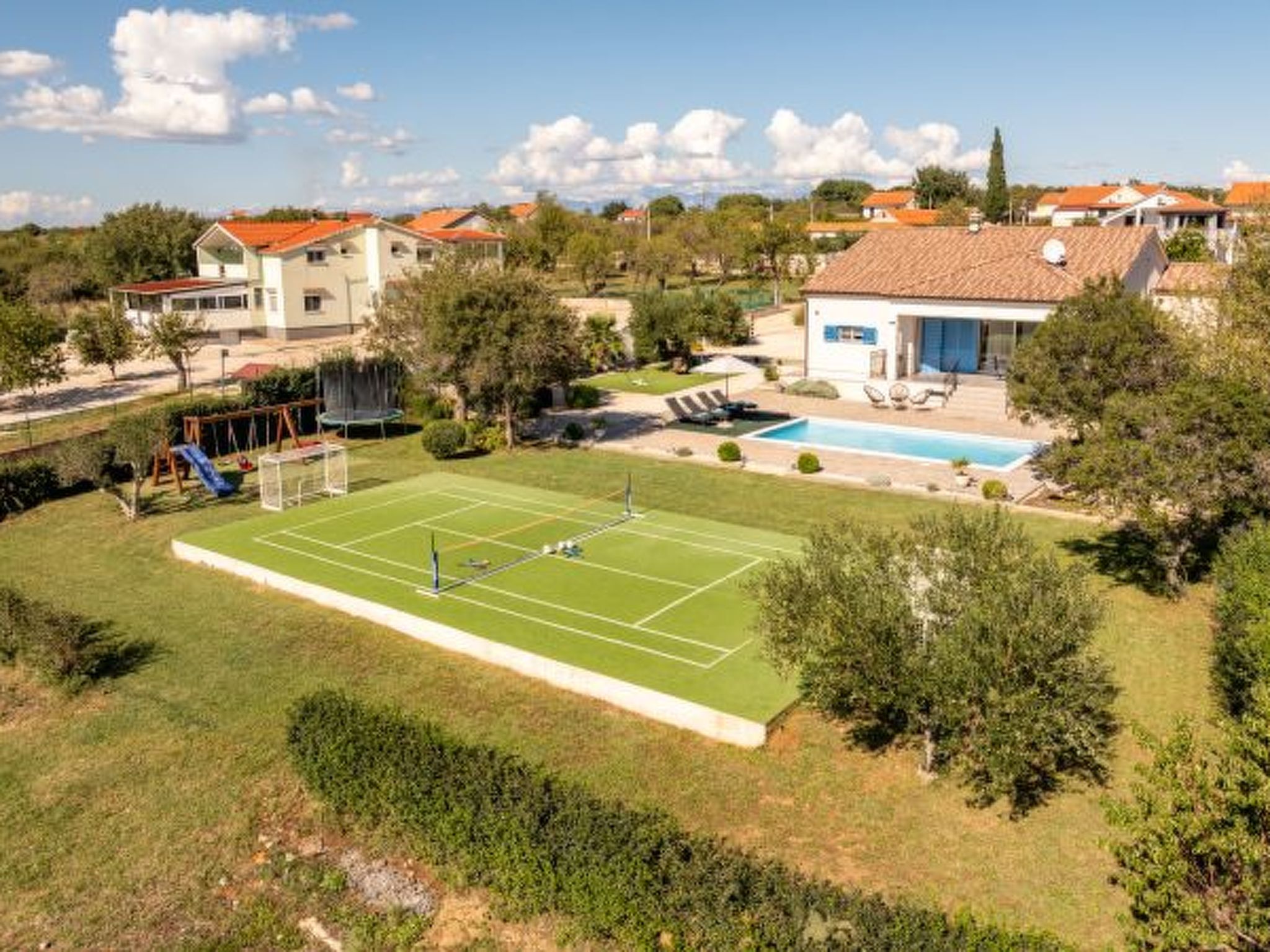 Casa Kamber with pool - Image-tags.info