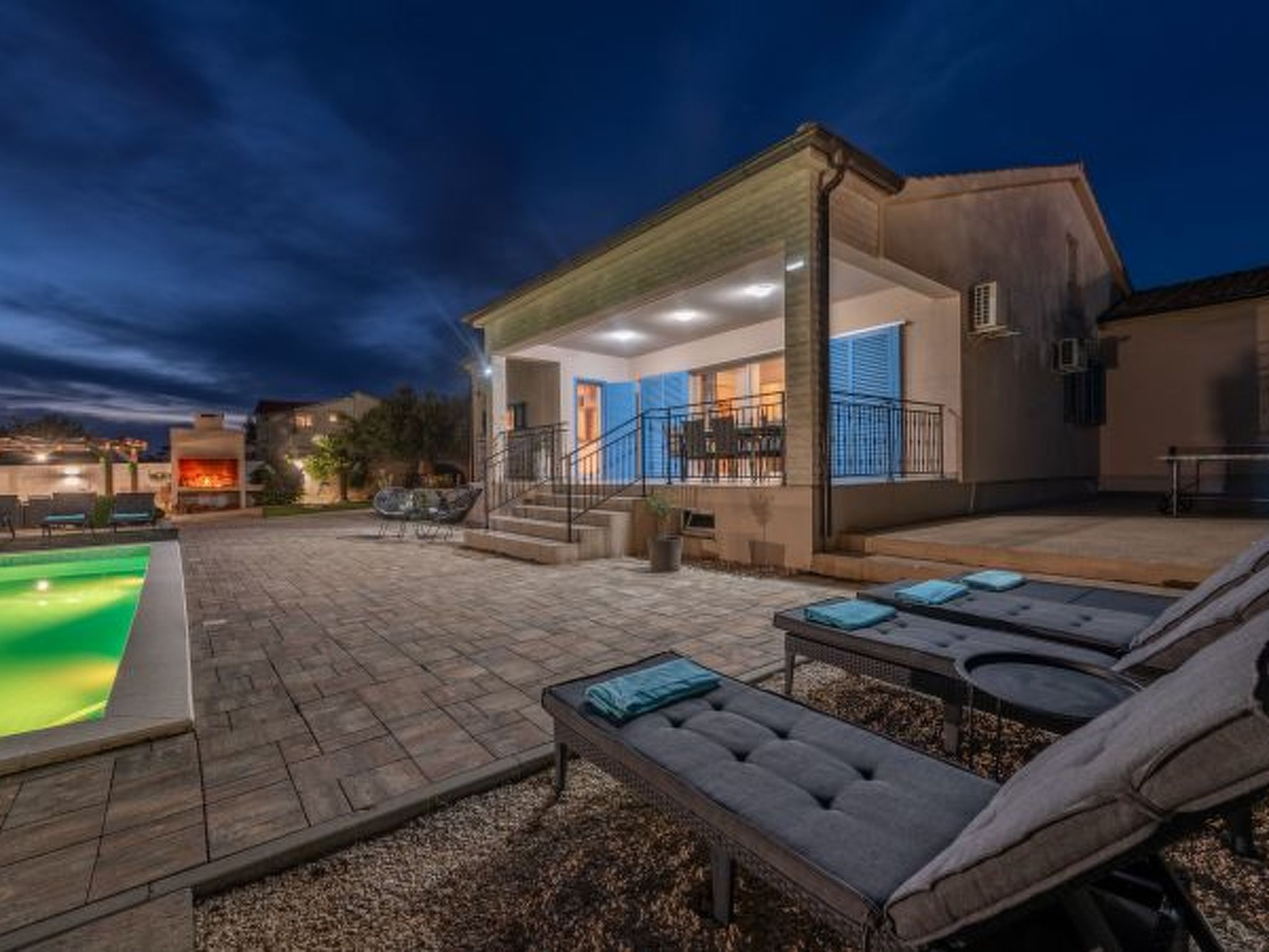 Casa Kamber with pool - Image-tags.info