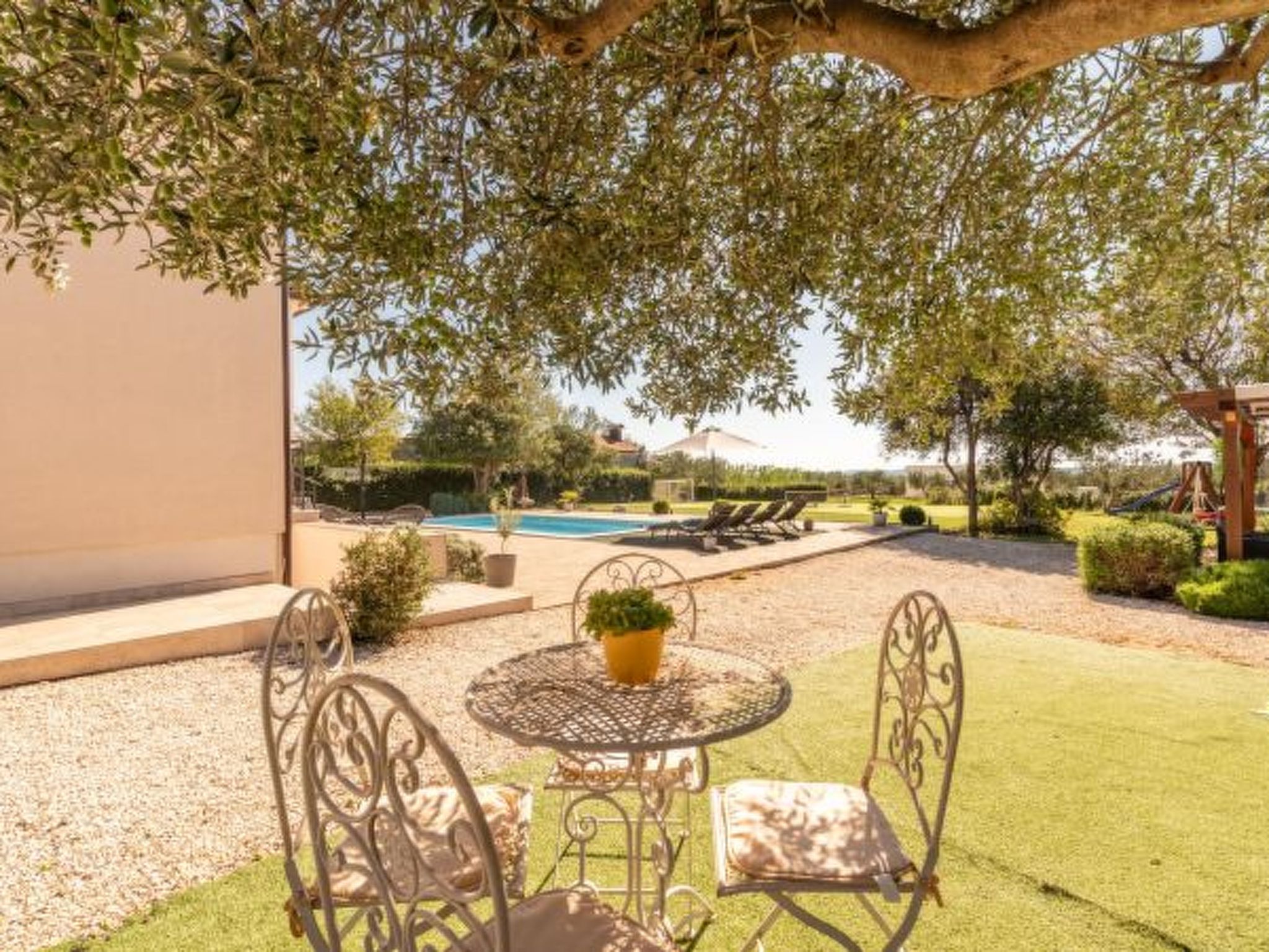 Casa Kamber with pool - Image-tags.info