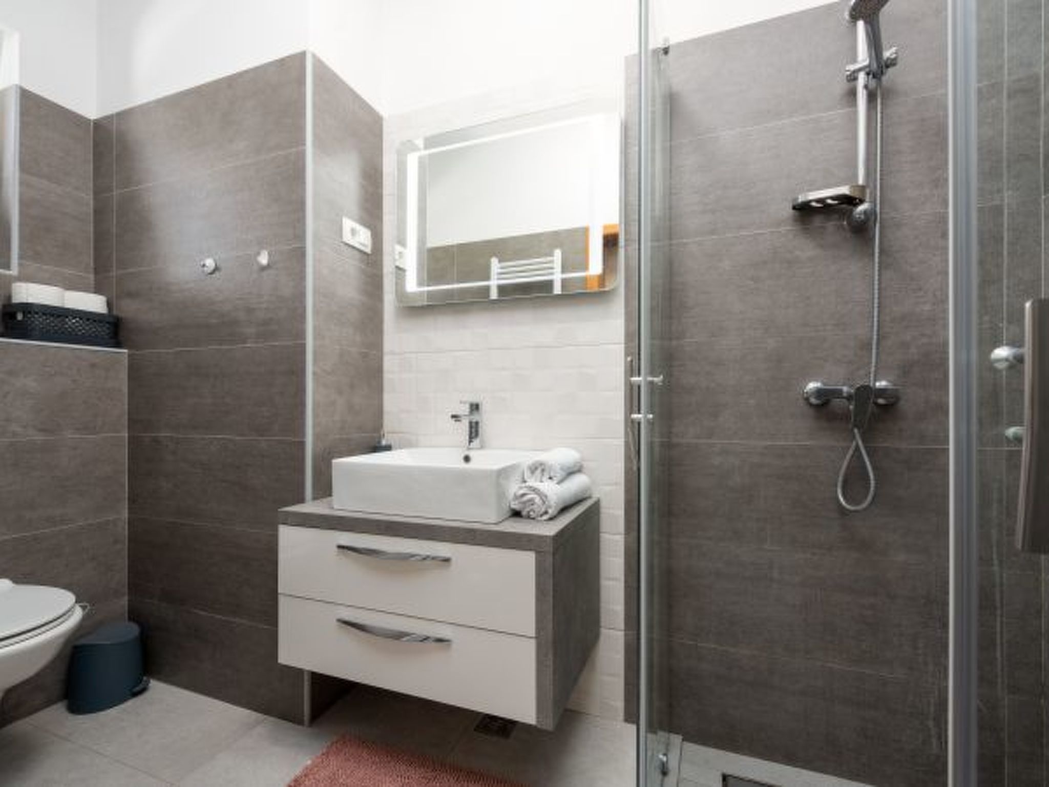 Casa Kamber with pool - Image-tags.info