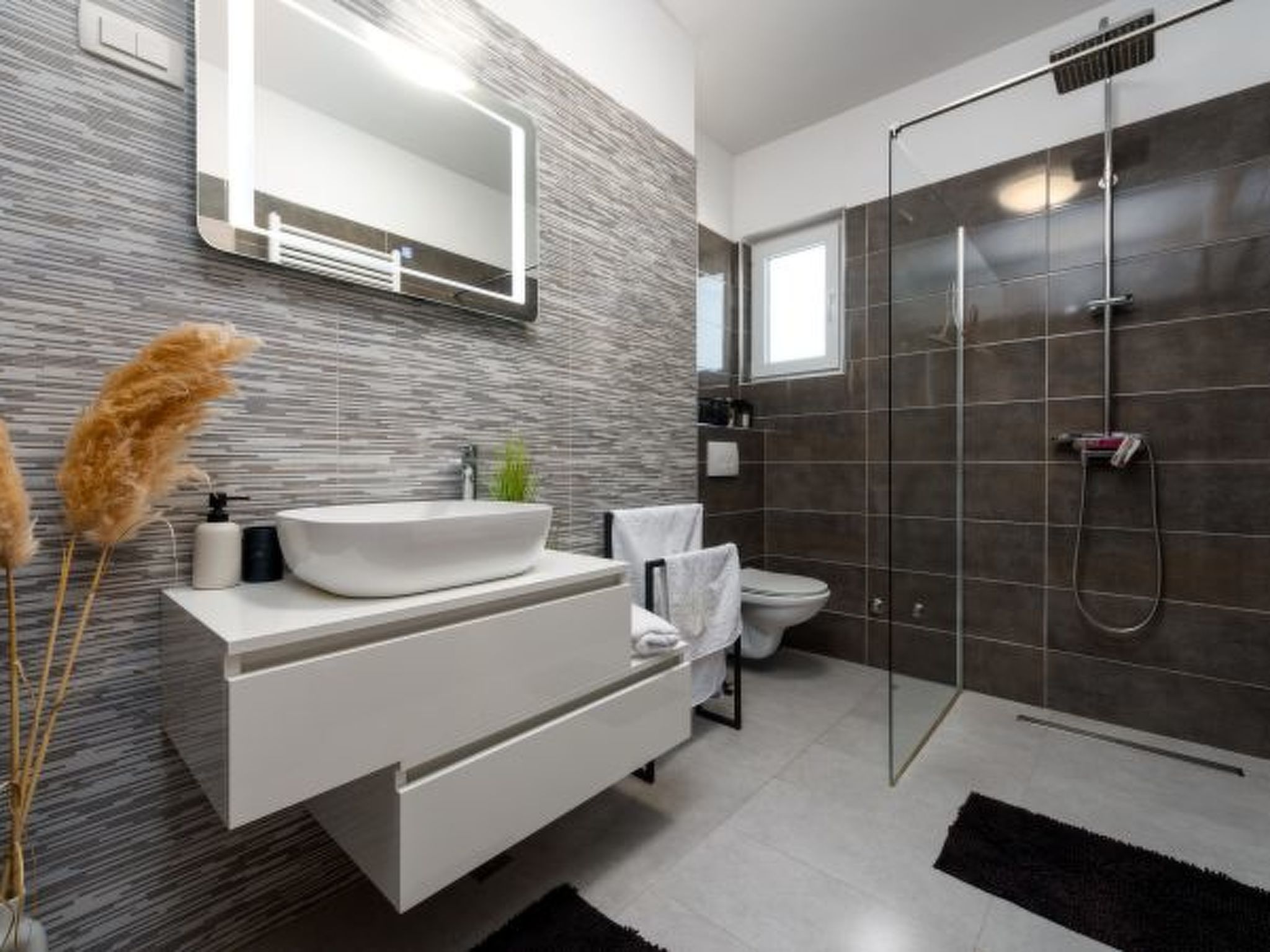 Casa Kamber with pool - Image-tags.info