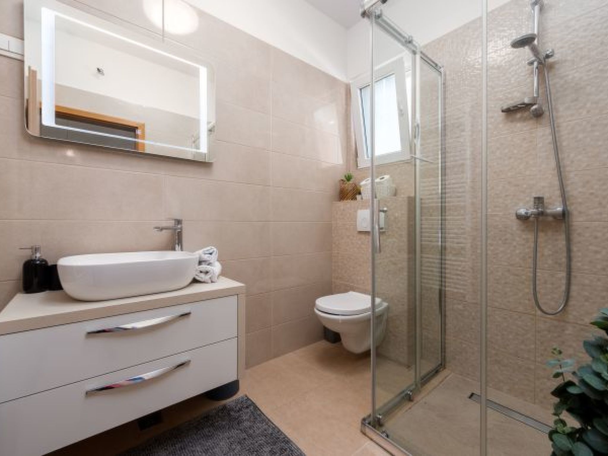 Casa Kamber with pool - Image-tags.info