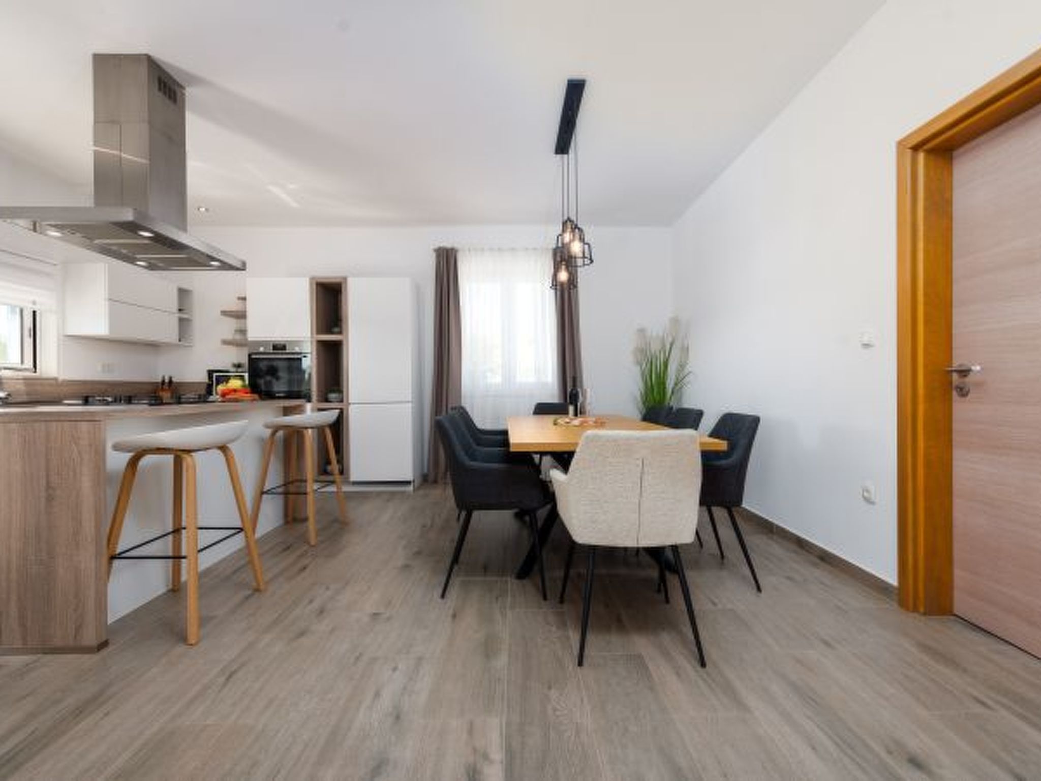 Casa Kamber with pool - Image-tags.info