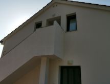 Nieuw appartement op 30 meter van zee in Ugljan met tuin en terras - thumbnail 5