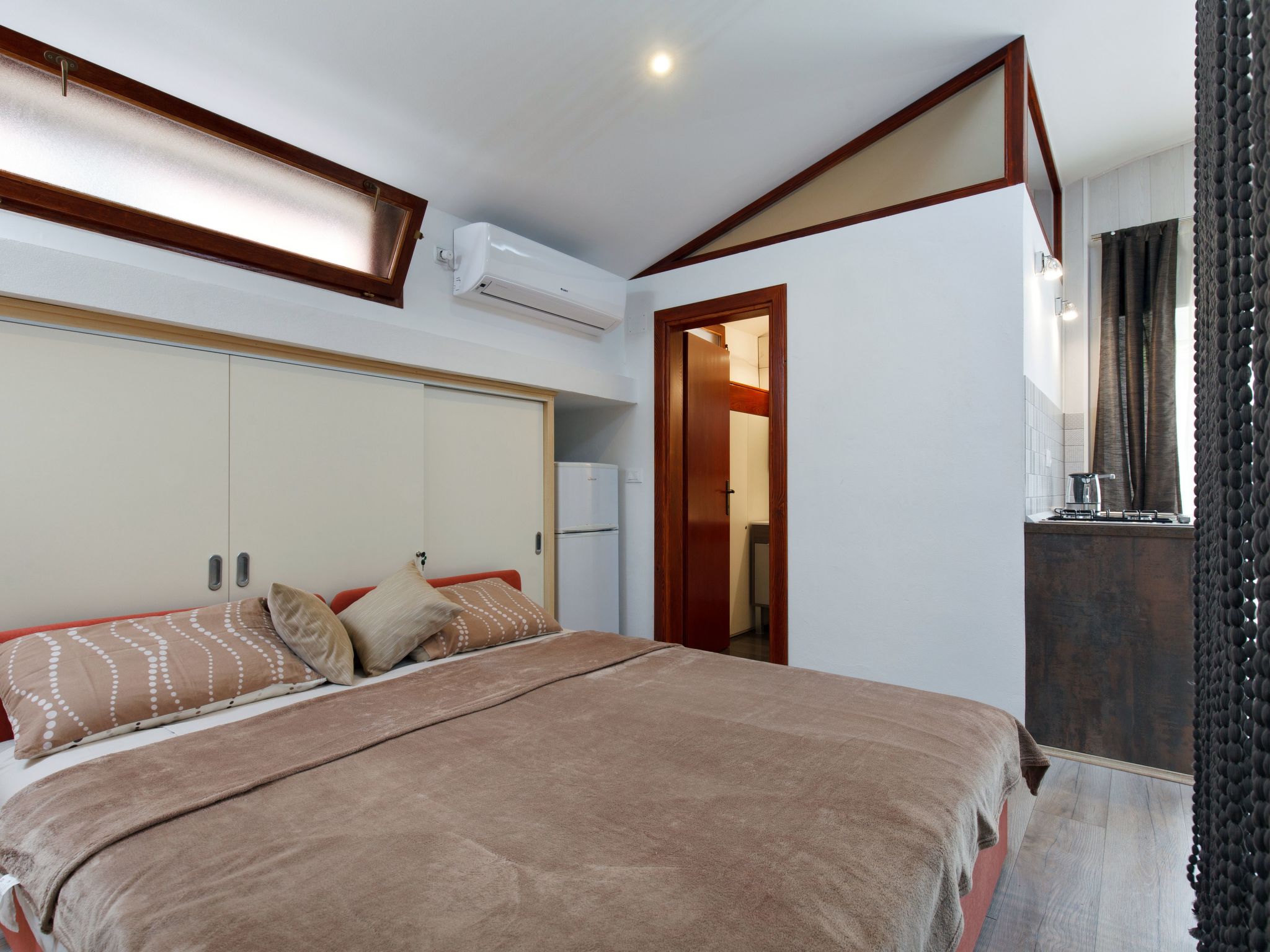 Luxuriöses Haus direkt am Strand, große Terrasse, Pool-Image-tags.info