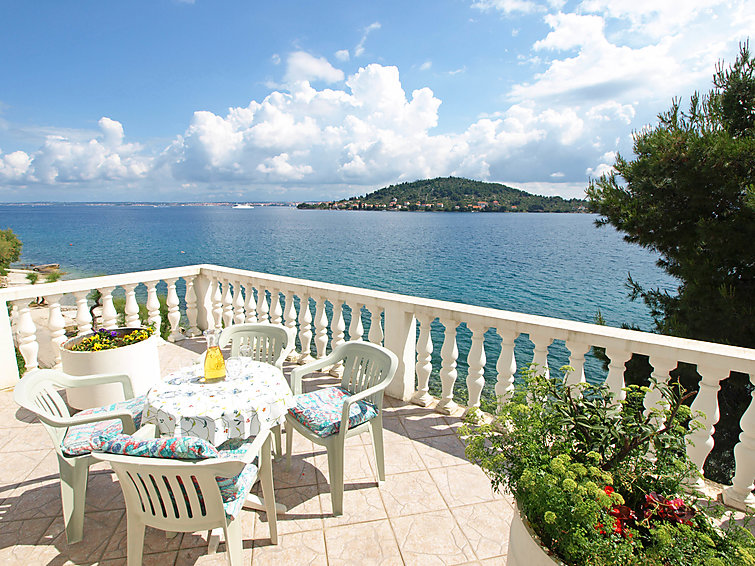 Search and Stay destination Kali, Zadarska županija - Croatia from AU$ 237. Ana