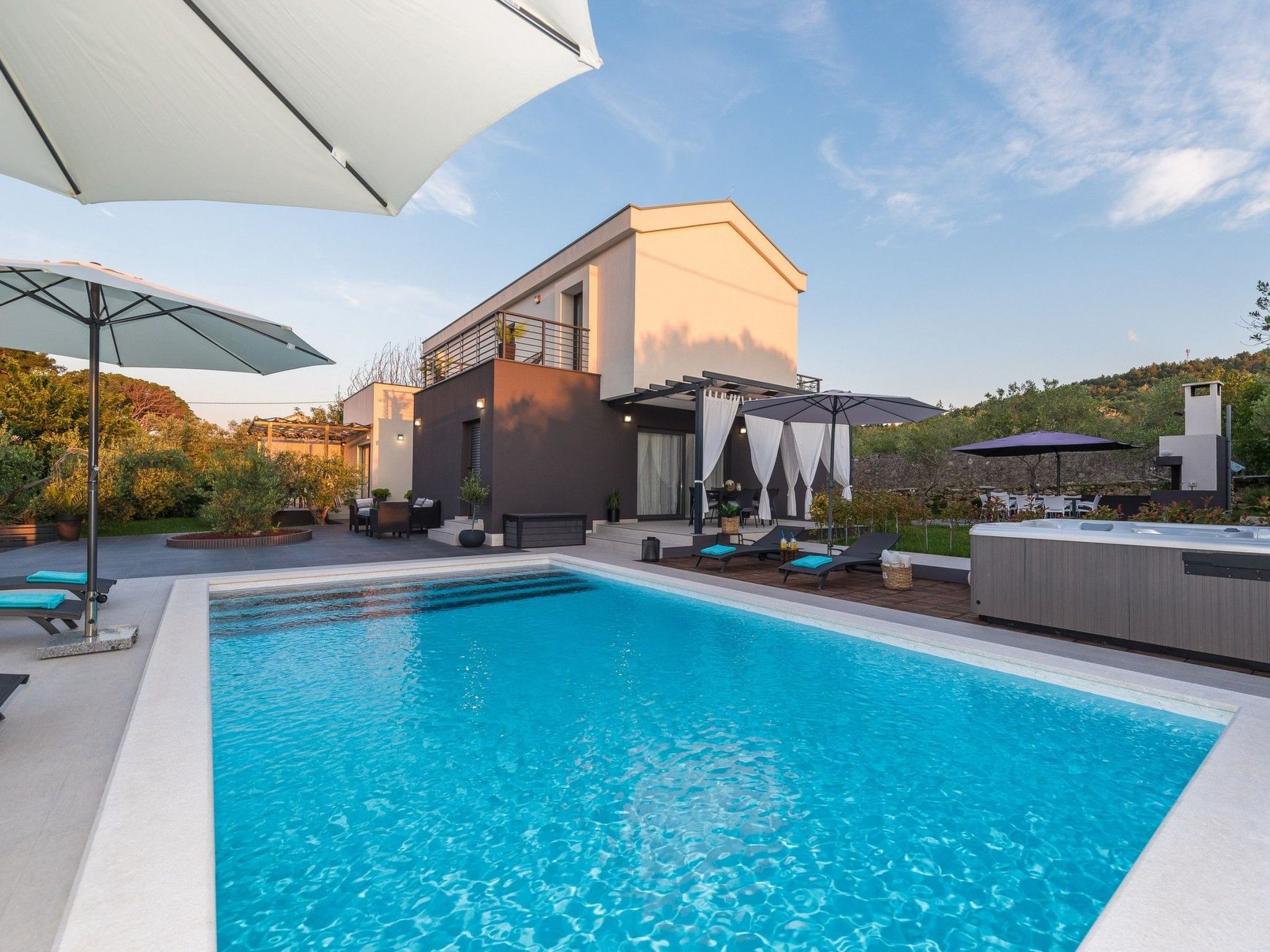 Ferienhaus mit umzäuntem Garten in Ugljan/Kukljica (Kroatien) und 1 Hund erlaubt