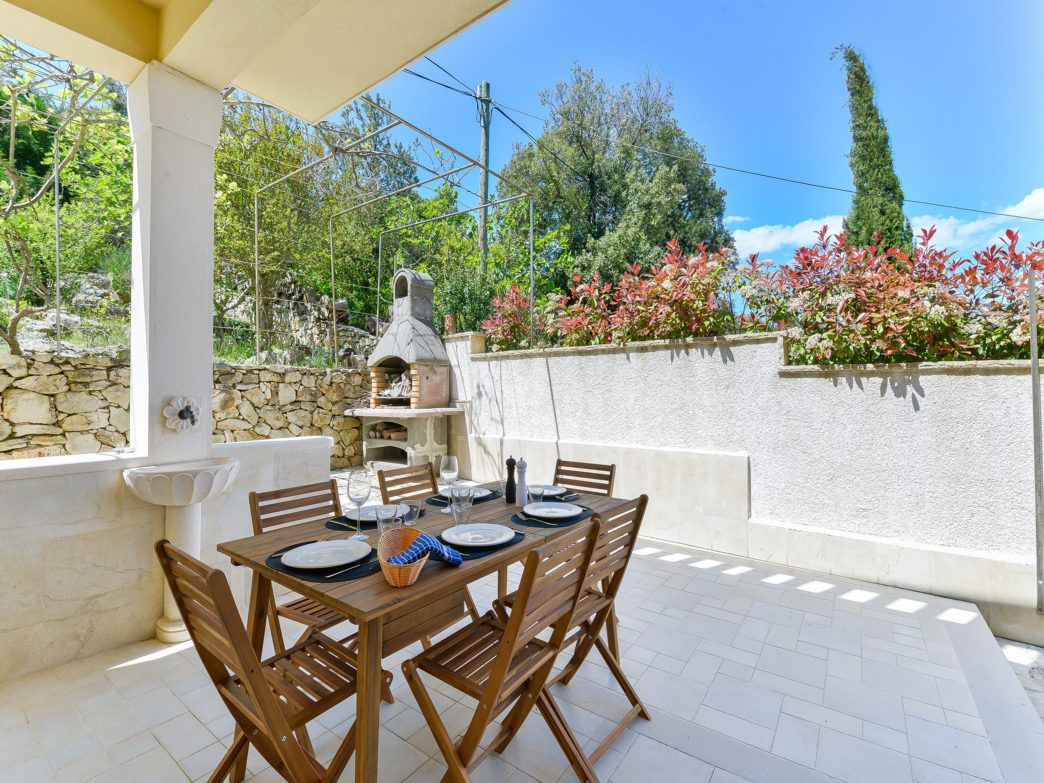 Beachfront Villa Mediterranea with pool — House (4 of 33)