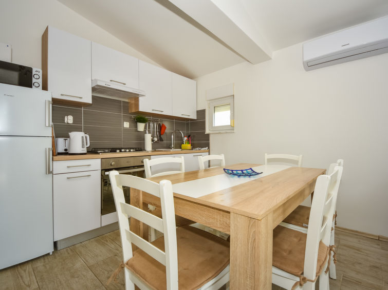 Search and Stay destination Ždrelac, Zadarska županija - Croatia from AU$ 177. Ivan