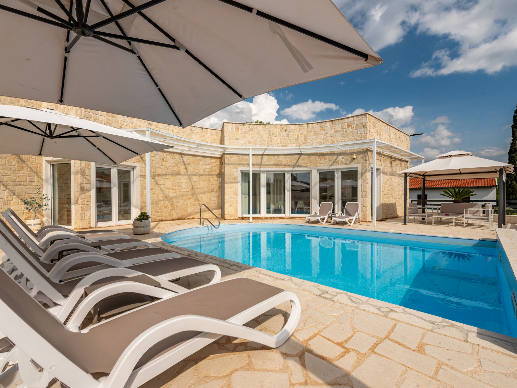 5* Unique luxury Villa Feriatum Lissa - Binnen