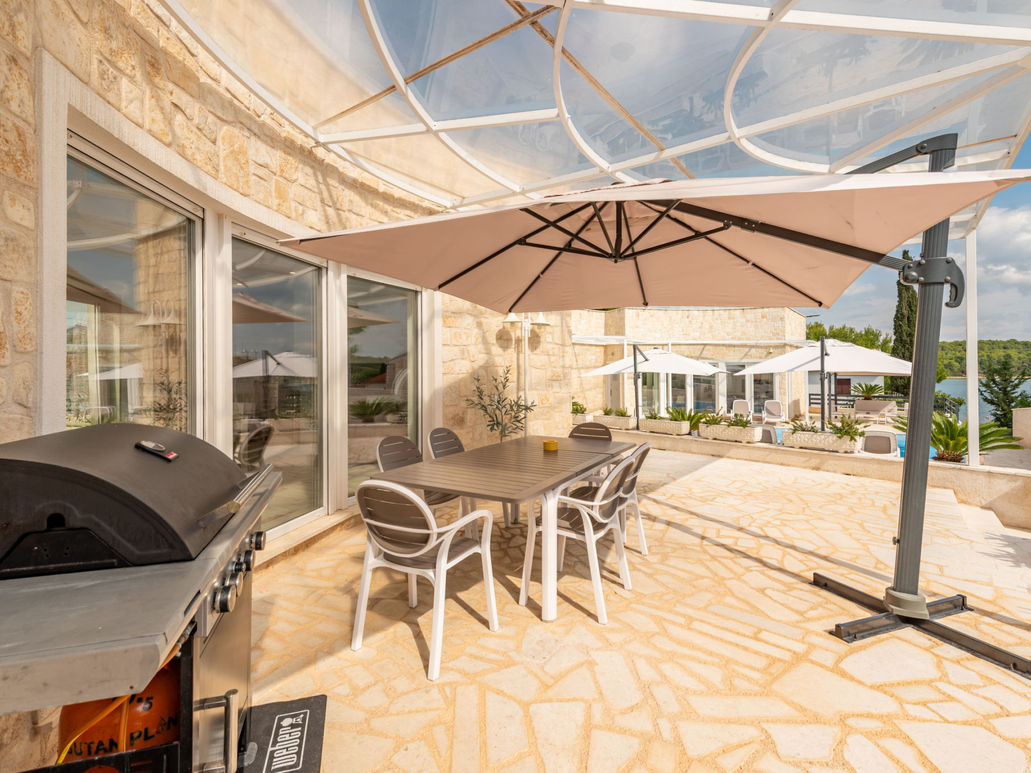 5* Unique luxury Villa Feriatum Lissa - Buiten
