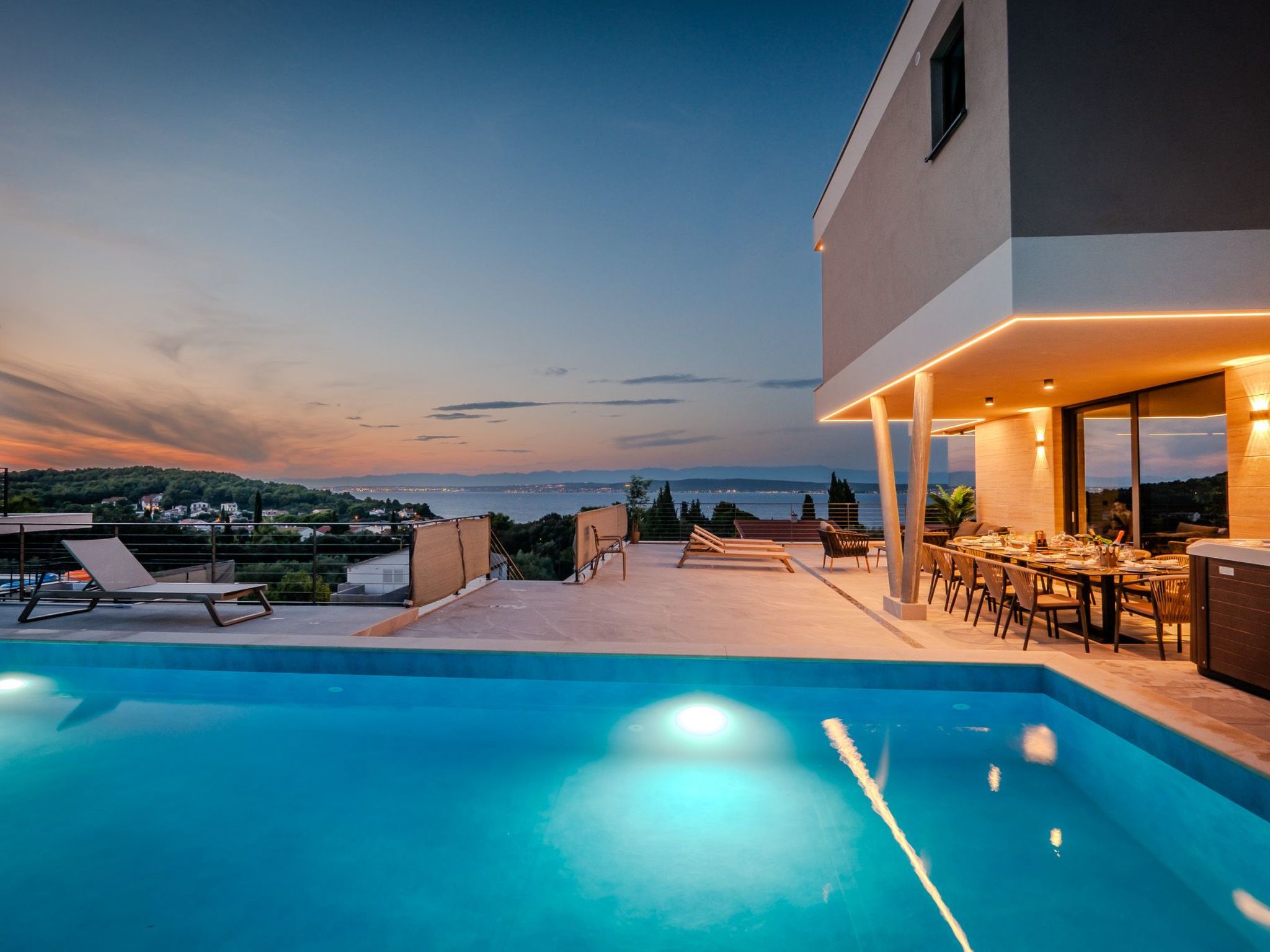 Urlaub Luxusvilla "Villa Supreme Pasman" neu-Binnen