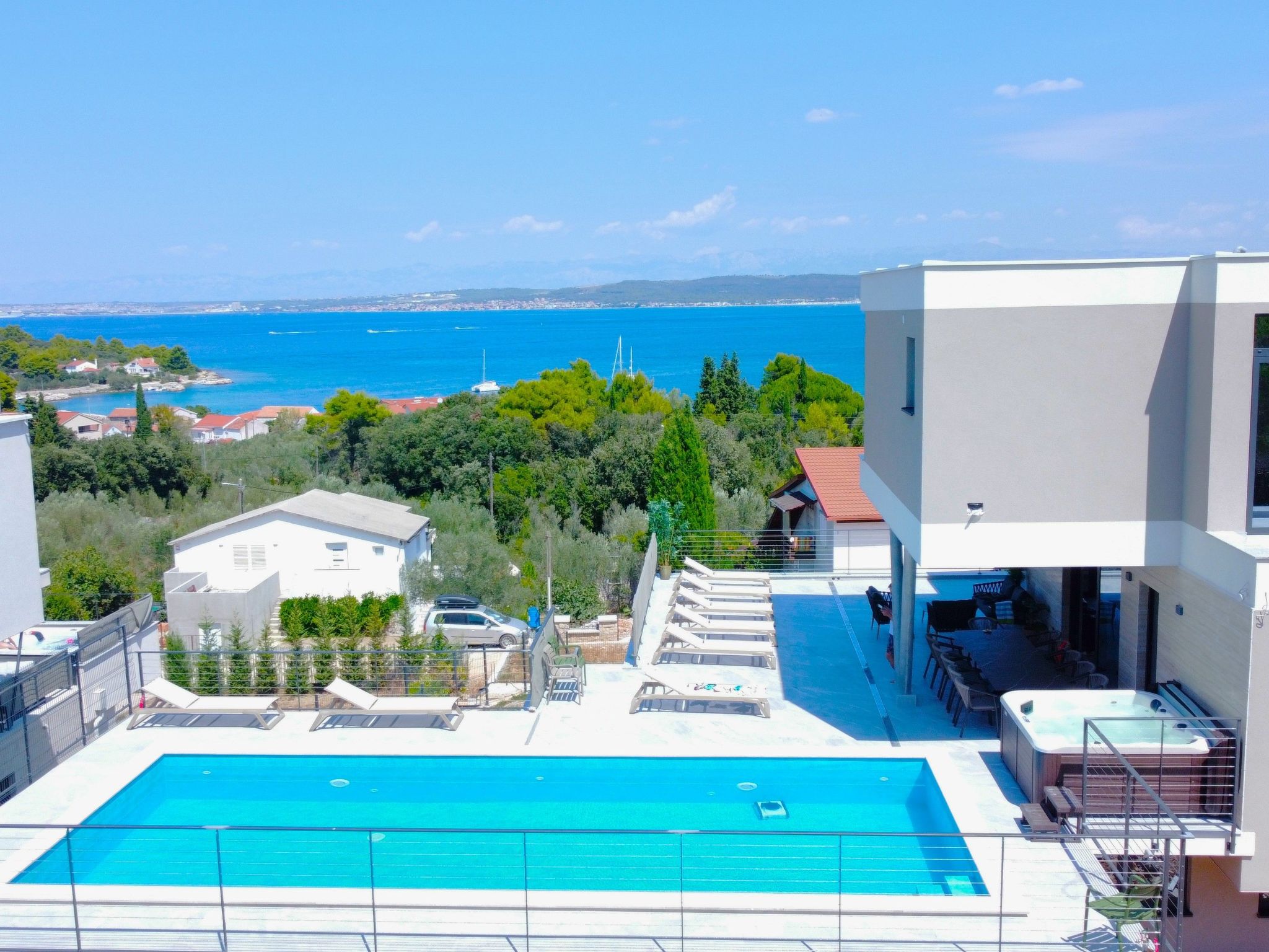 Urlaub Luxusvilla "Villa Supreme Pasman" neu-Binnen