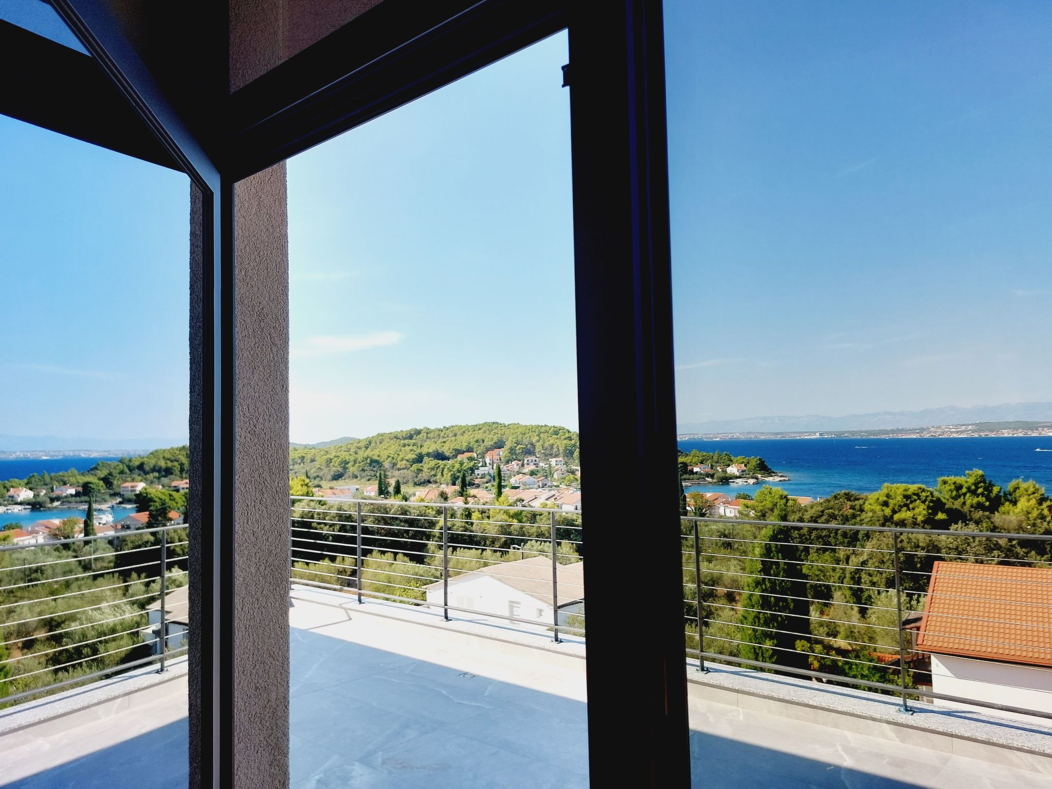 Urlaub Luxusvilla "Villa Supreme Pasman" neu-Binnen